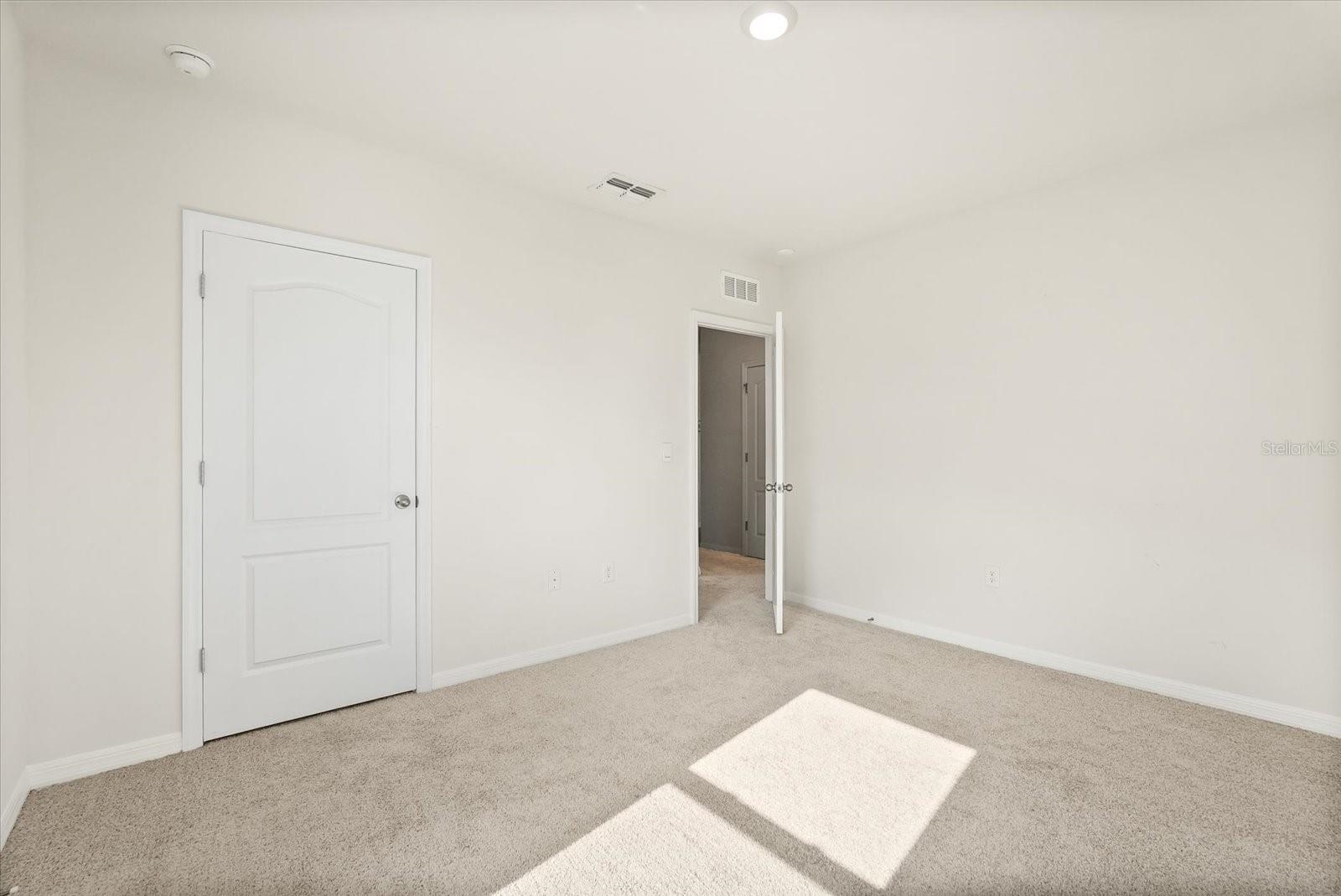 Image 25 of 36 For 5386 Pine Lilly Drive