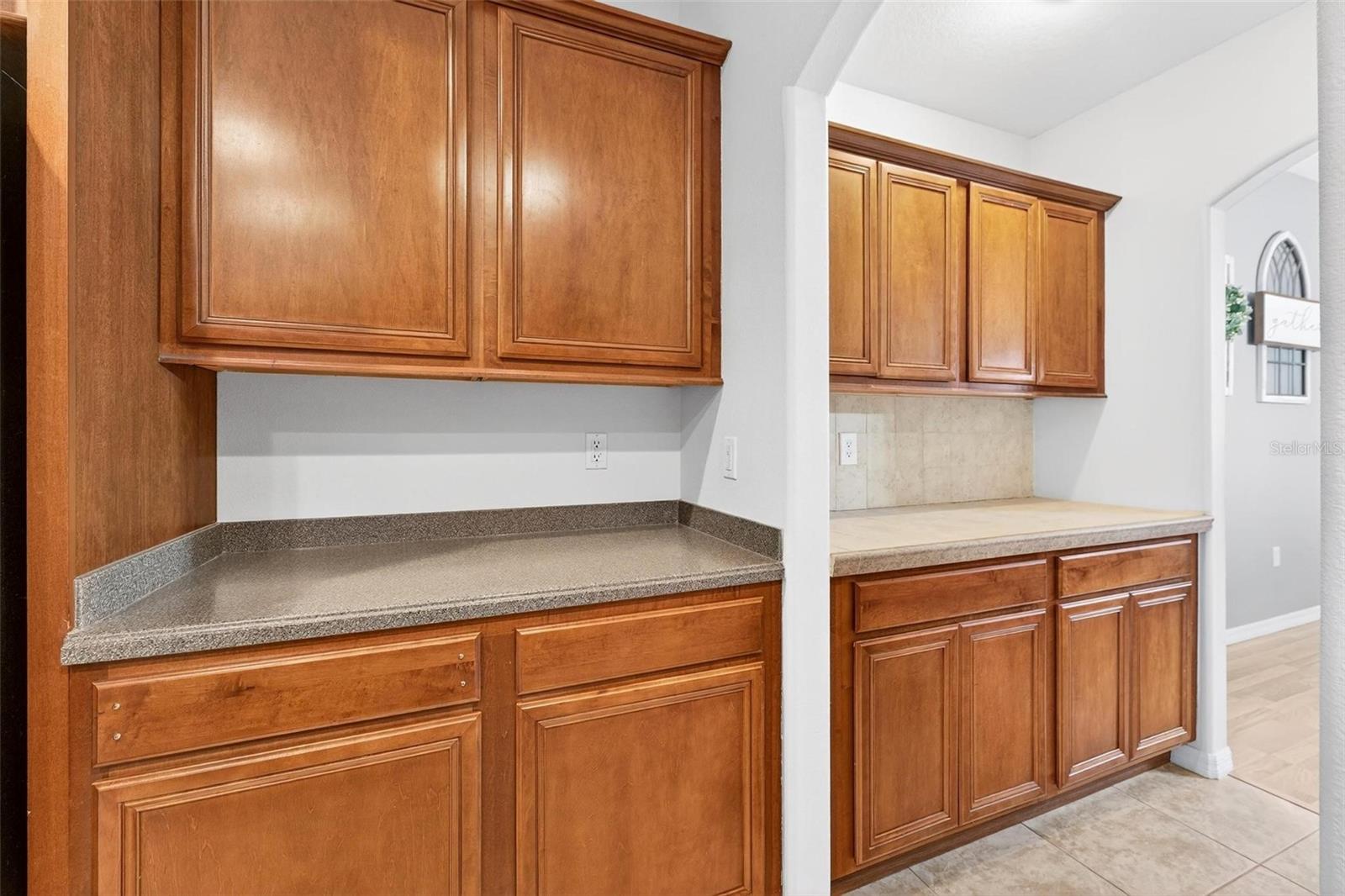 Image 14 of 74 For 33316 Irongate Dr