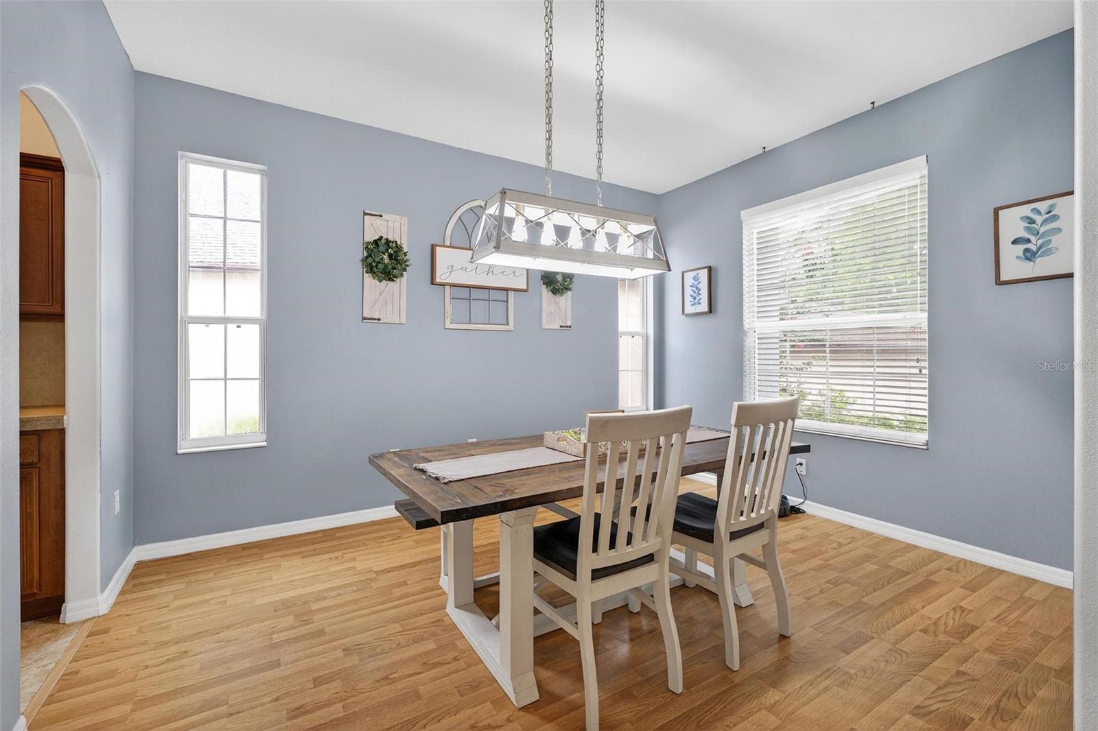 Image 17 of 74 For 33316 Irongate Dr