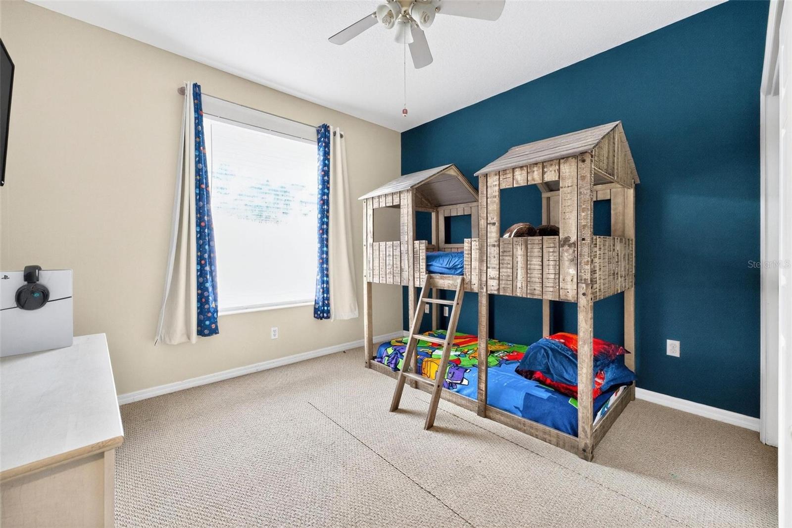 Image 37 of 74 For 33316 Irongate Dr