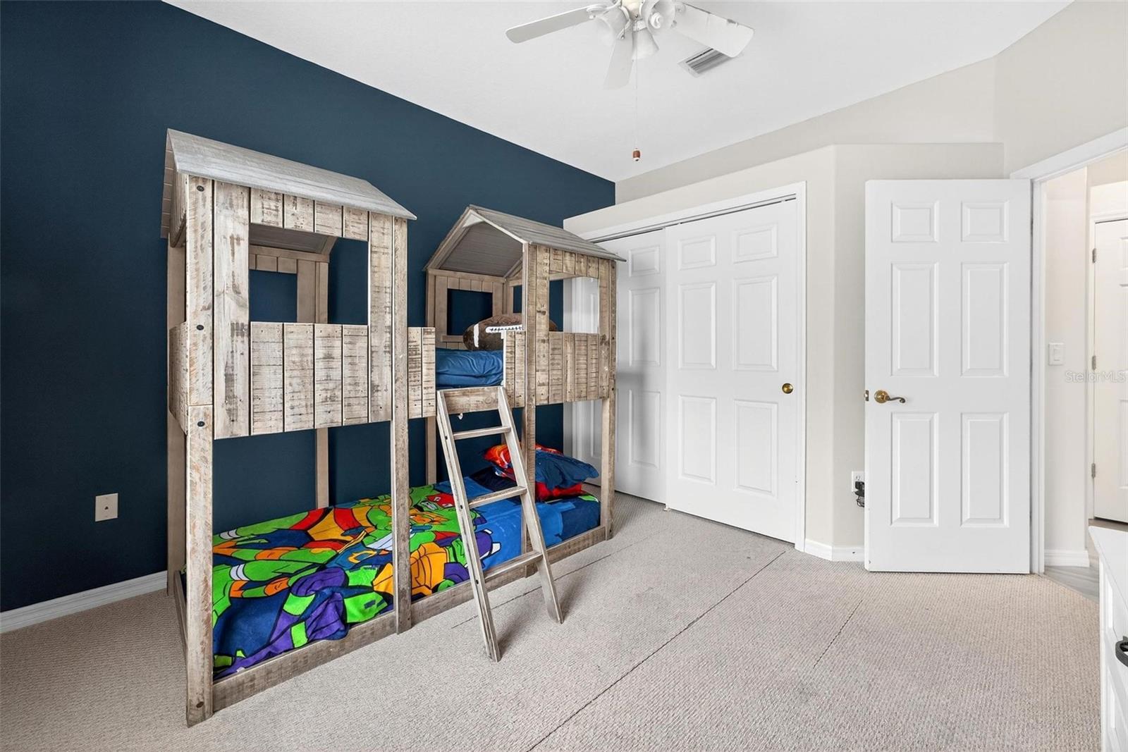 Image 38 of 74 For 33316 Irongate Dr