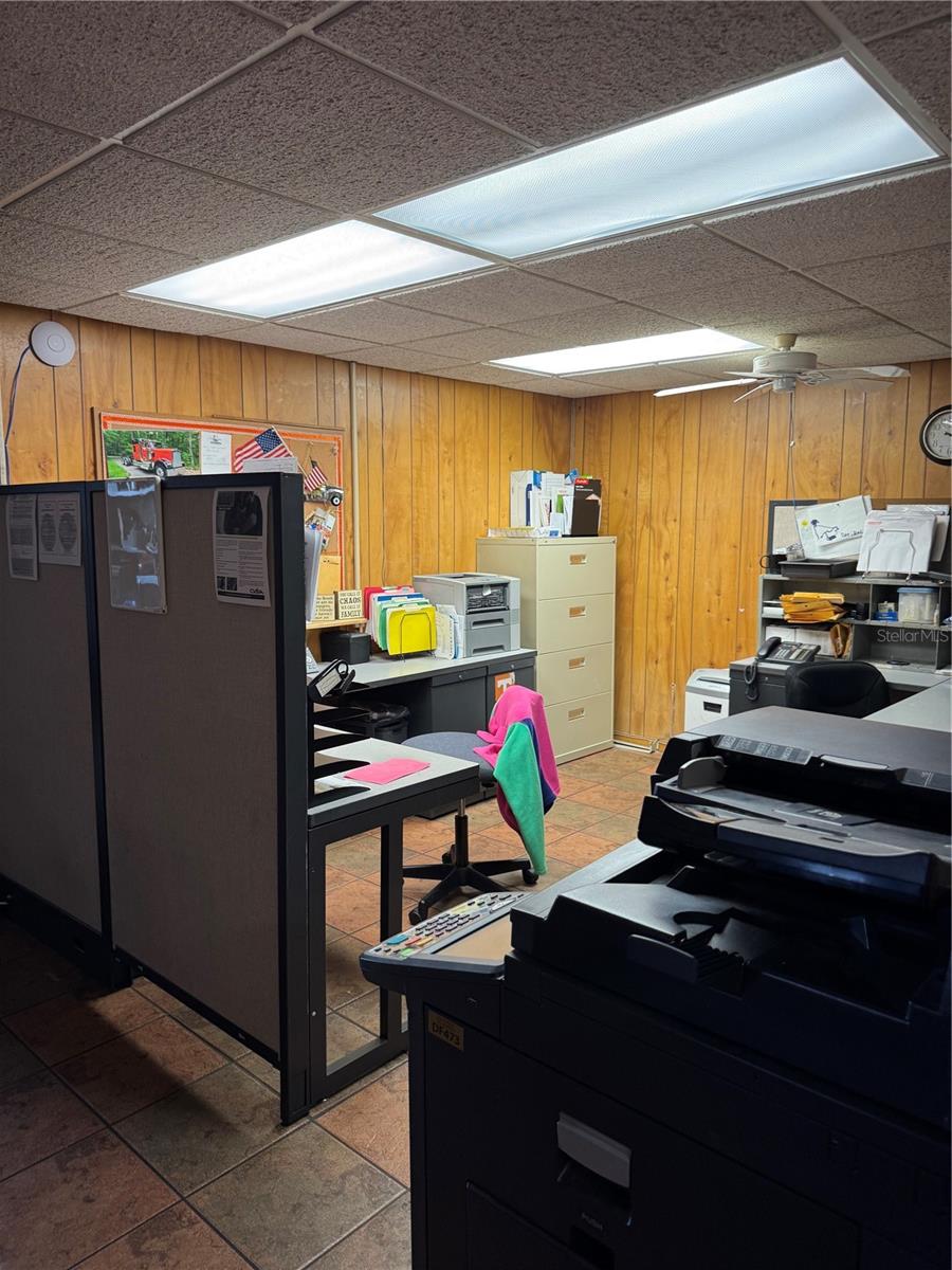 Image 9 of 25 For 14439 Cr-44  