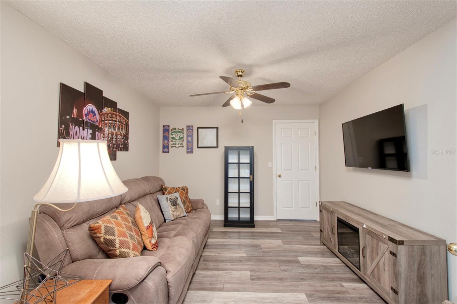 Image 13 of 31 For 1132 Hill Mount Drive