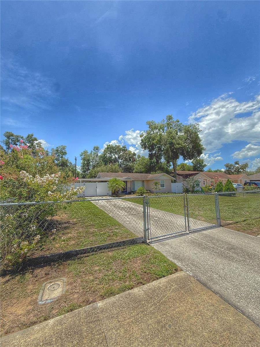 Image 2 of 39 For 100 Idlewild Avenue