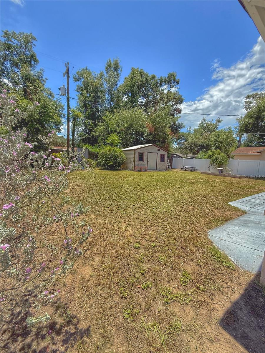 Image 33 of 39 For 100 Idlewild Avenue