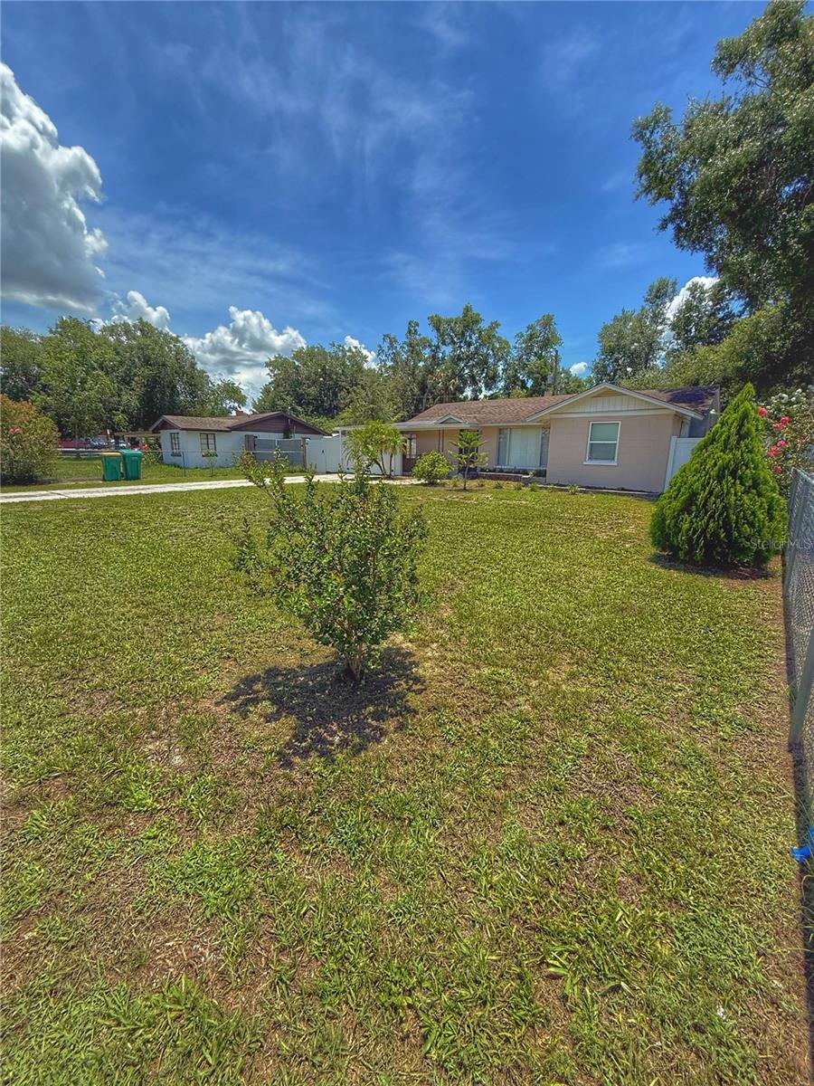 Image 5 of 39 For 100 Idlewild Avenue