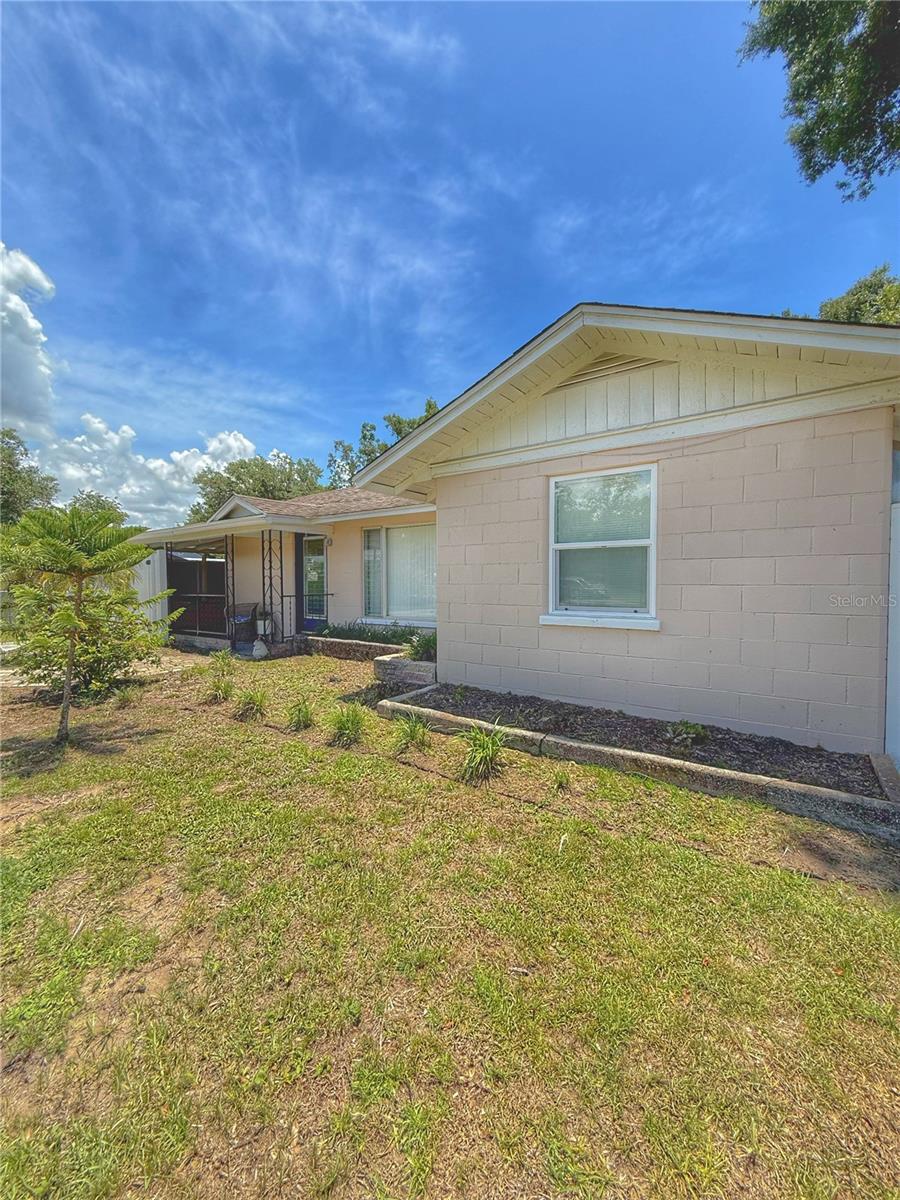 Image 8 of 39 For 100 Idlewild Avenue