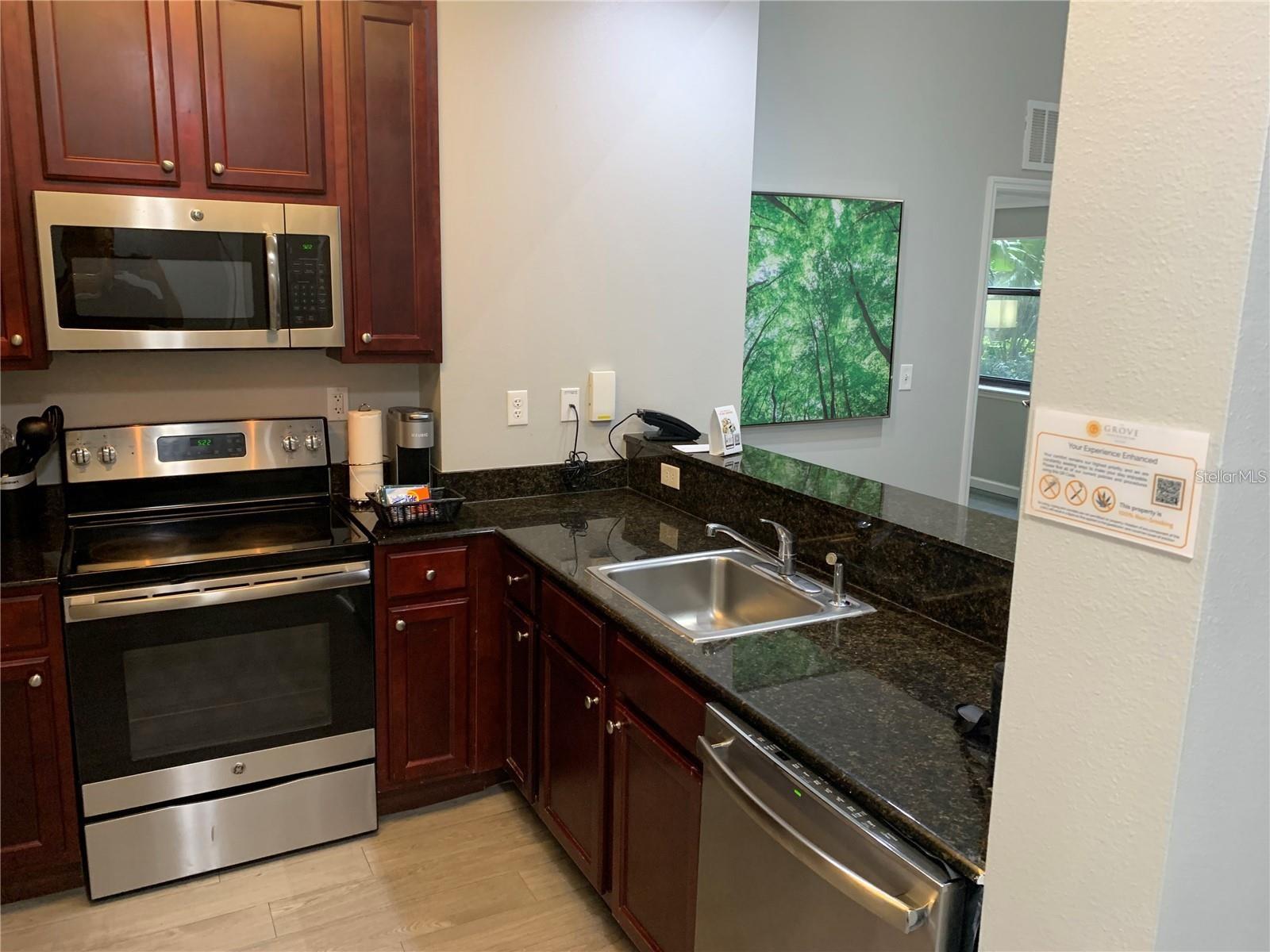 Image 16 of 25 For 14501 Grove Resort Avenue 3406