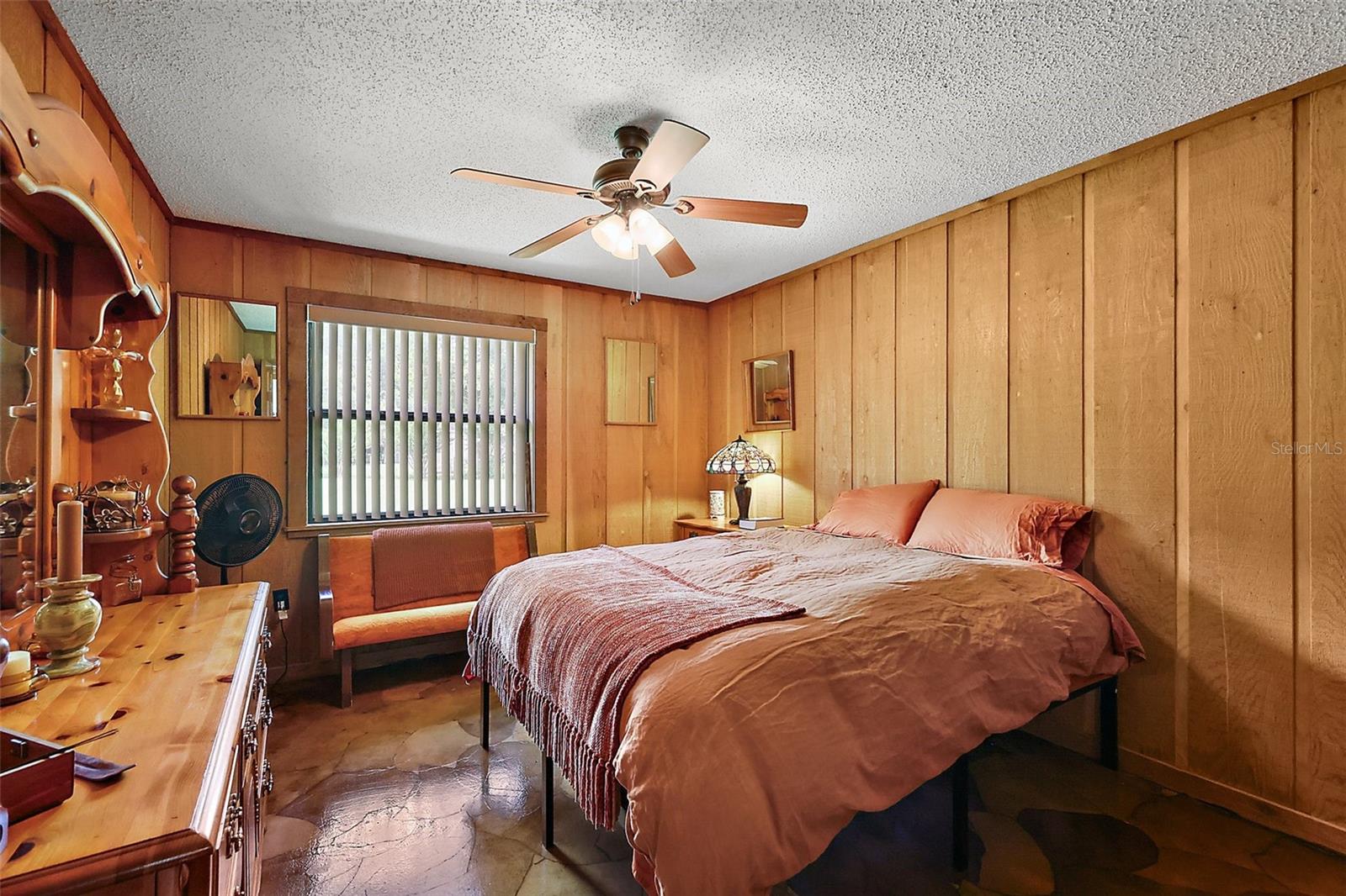 Image 13 of 40 For 672 Belt Avenue