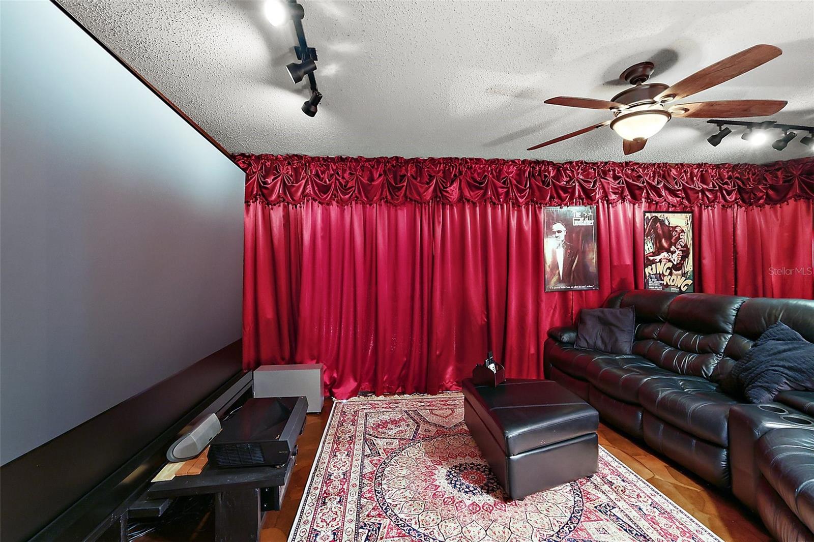 Image 14 of 40 For 672 Belt Avenue