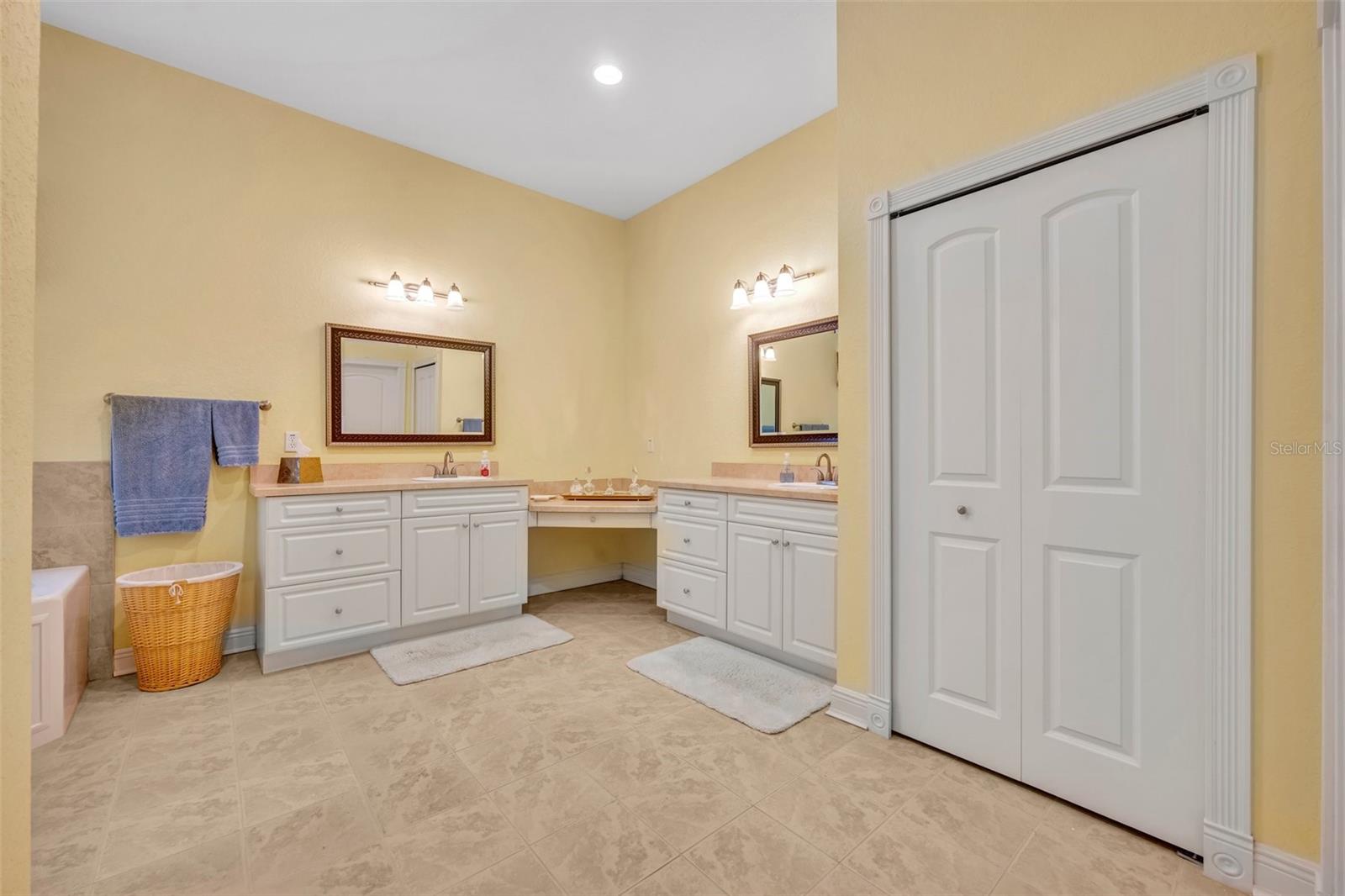 Image 28 of 71 For 30342 Vitex Avenue