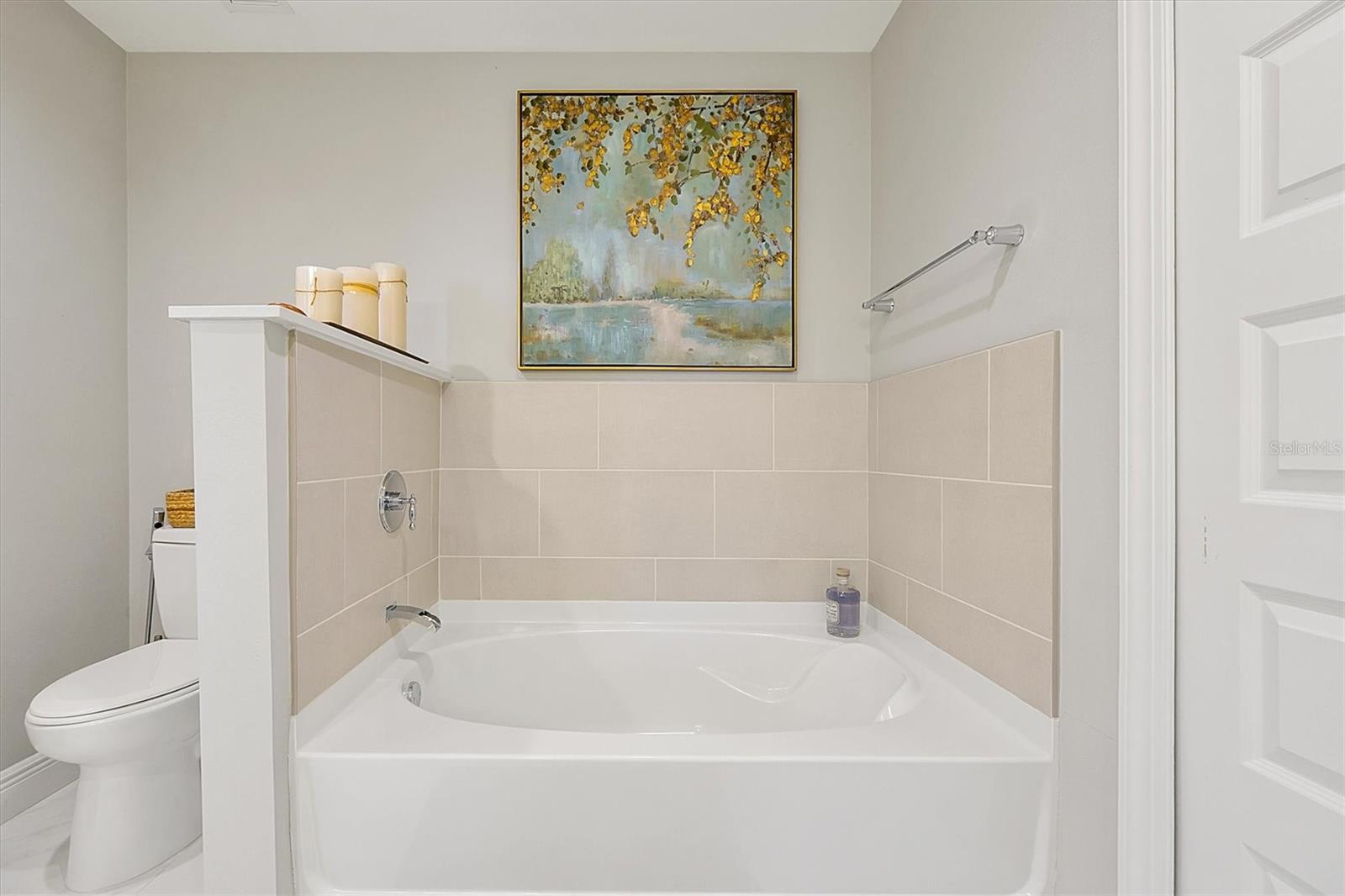 Image 19 of 49 For 16300 County Road 455  202