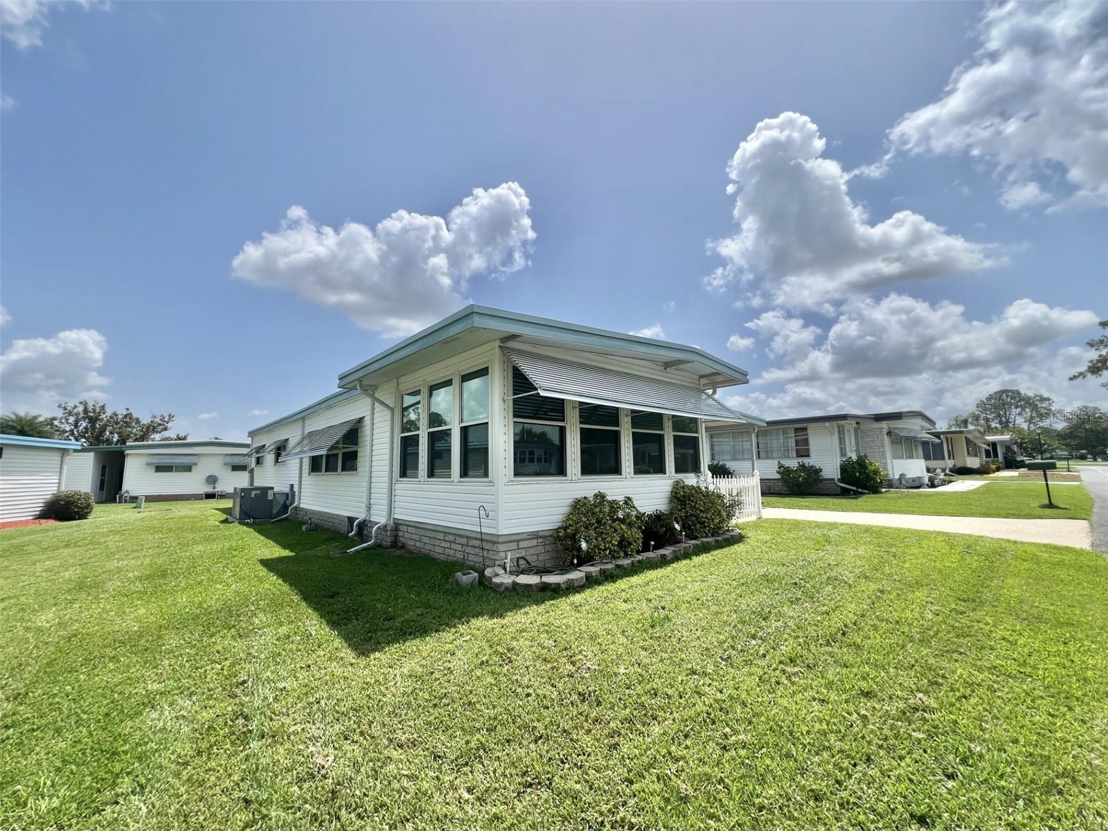 Image 10 of 57 For 424 Hawthorne Boulevard