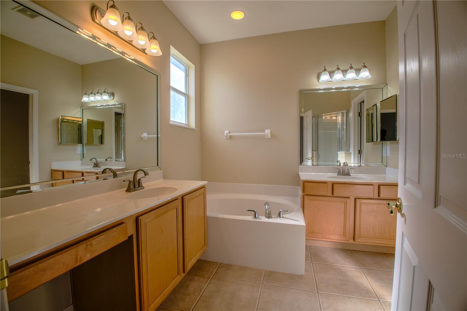 Image 14 of 62 For 1355 Misty Glen Lane