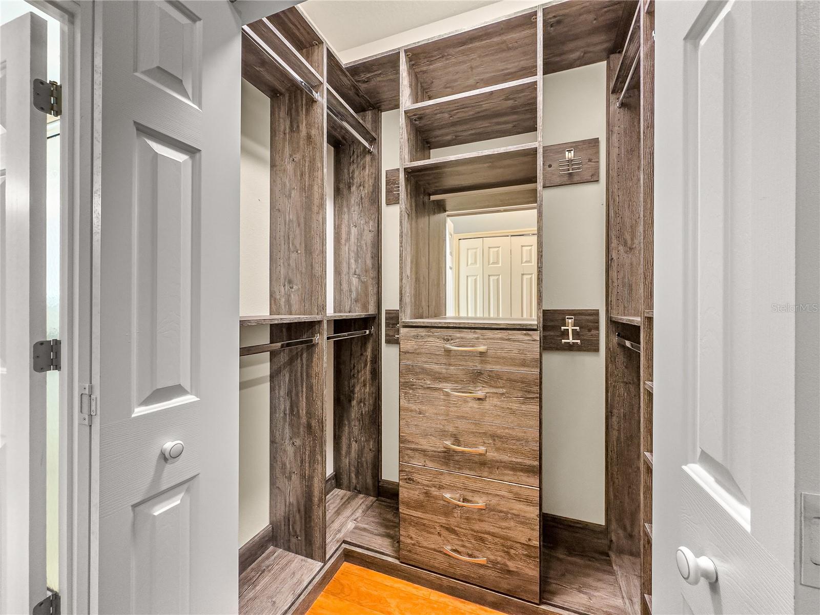 Image 24 of 59 For 8045 Waterbury Way