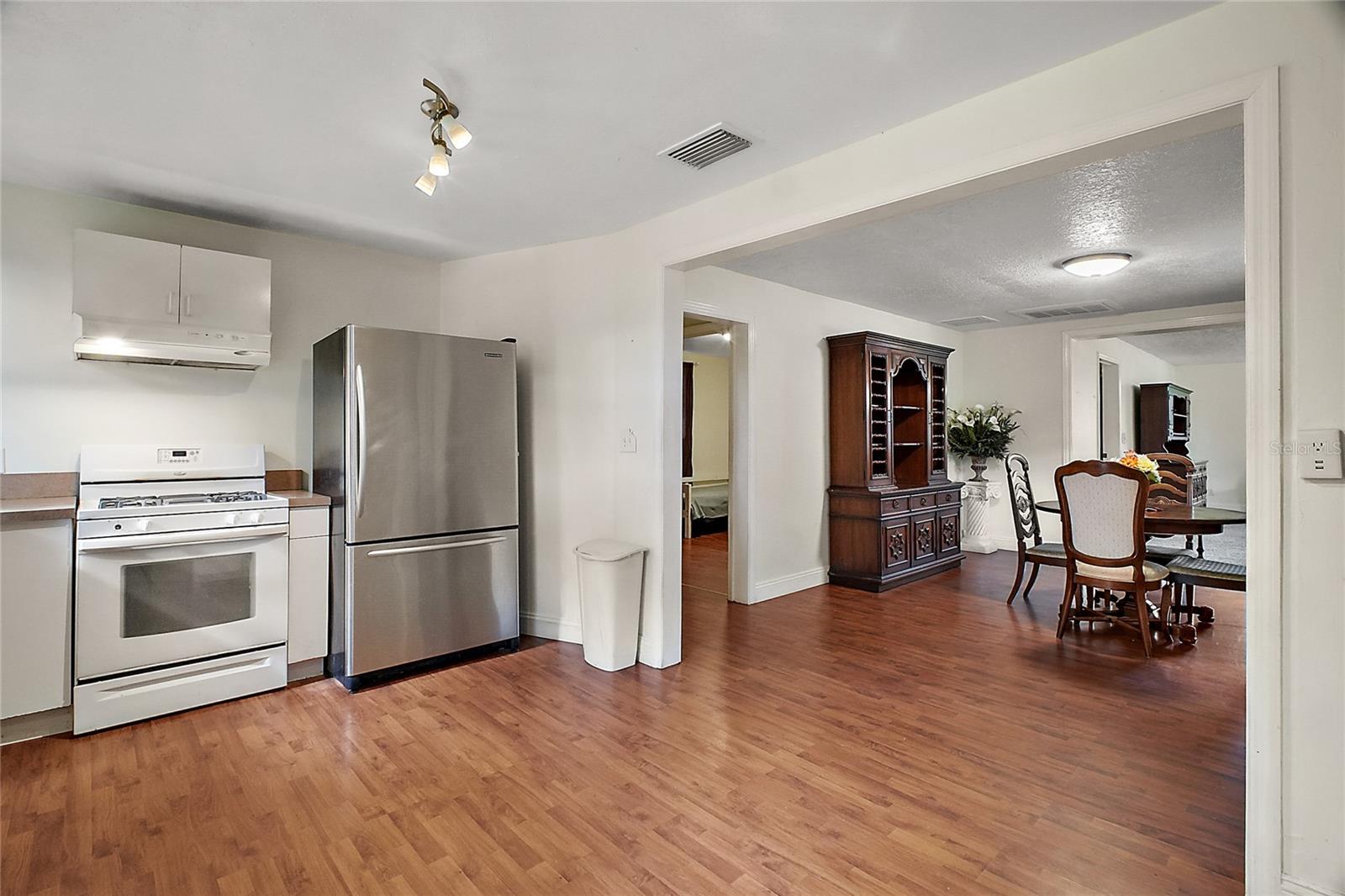 Image 12 of 28 For 31136 Senese Road