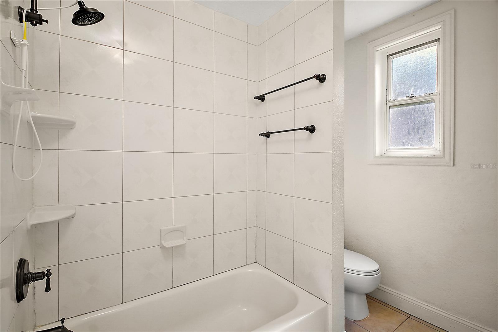Image 16 of 28 For 31136 Senese Road
