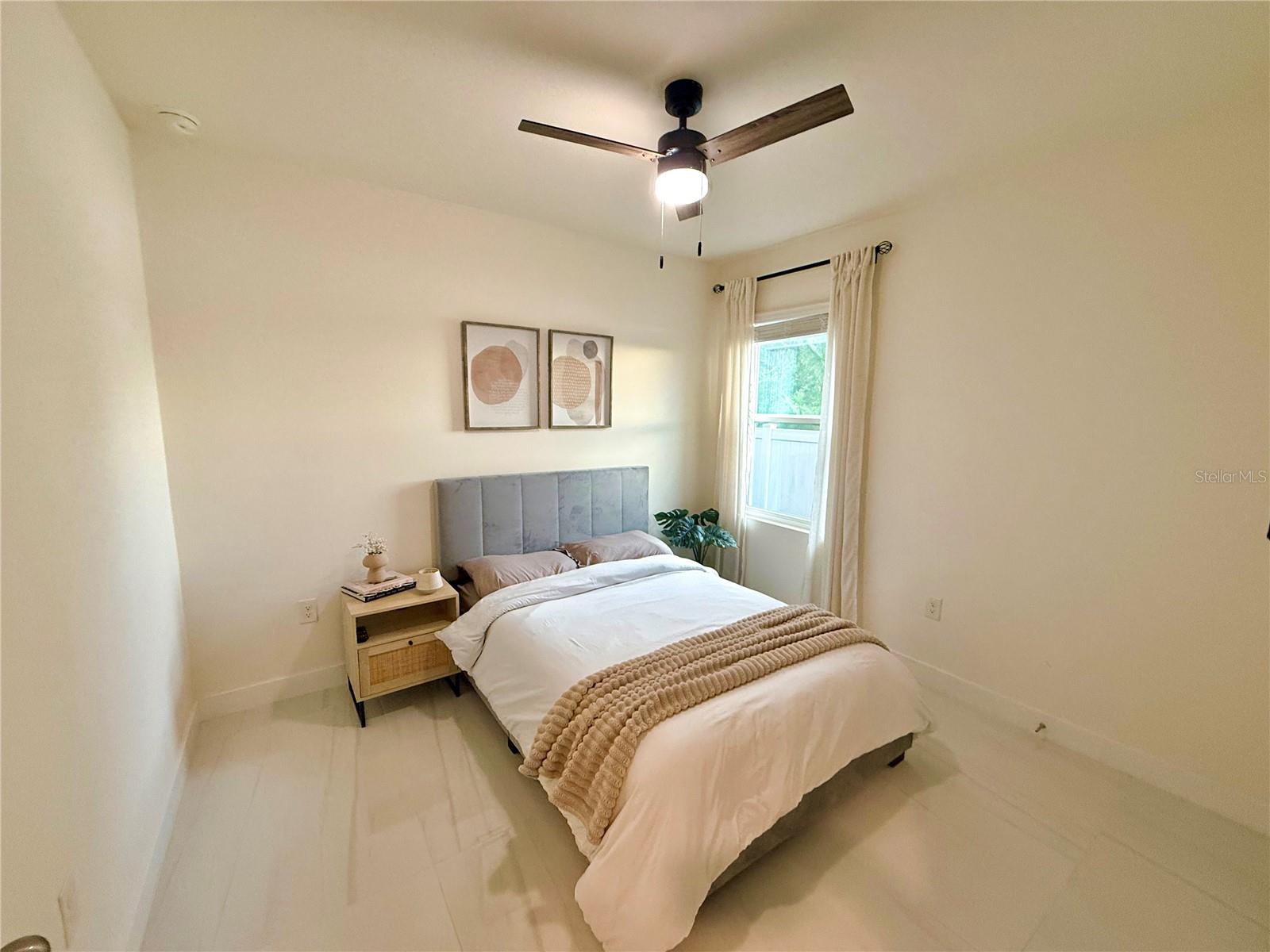 Image 14 of 30 For 2295 Delhi Place