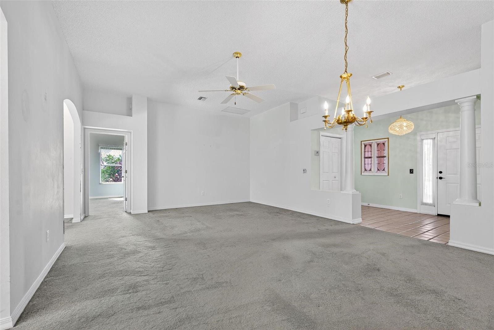 Image 10 of 53 For 206 Palermo Place