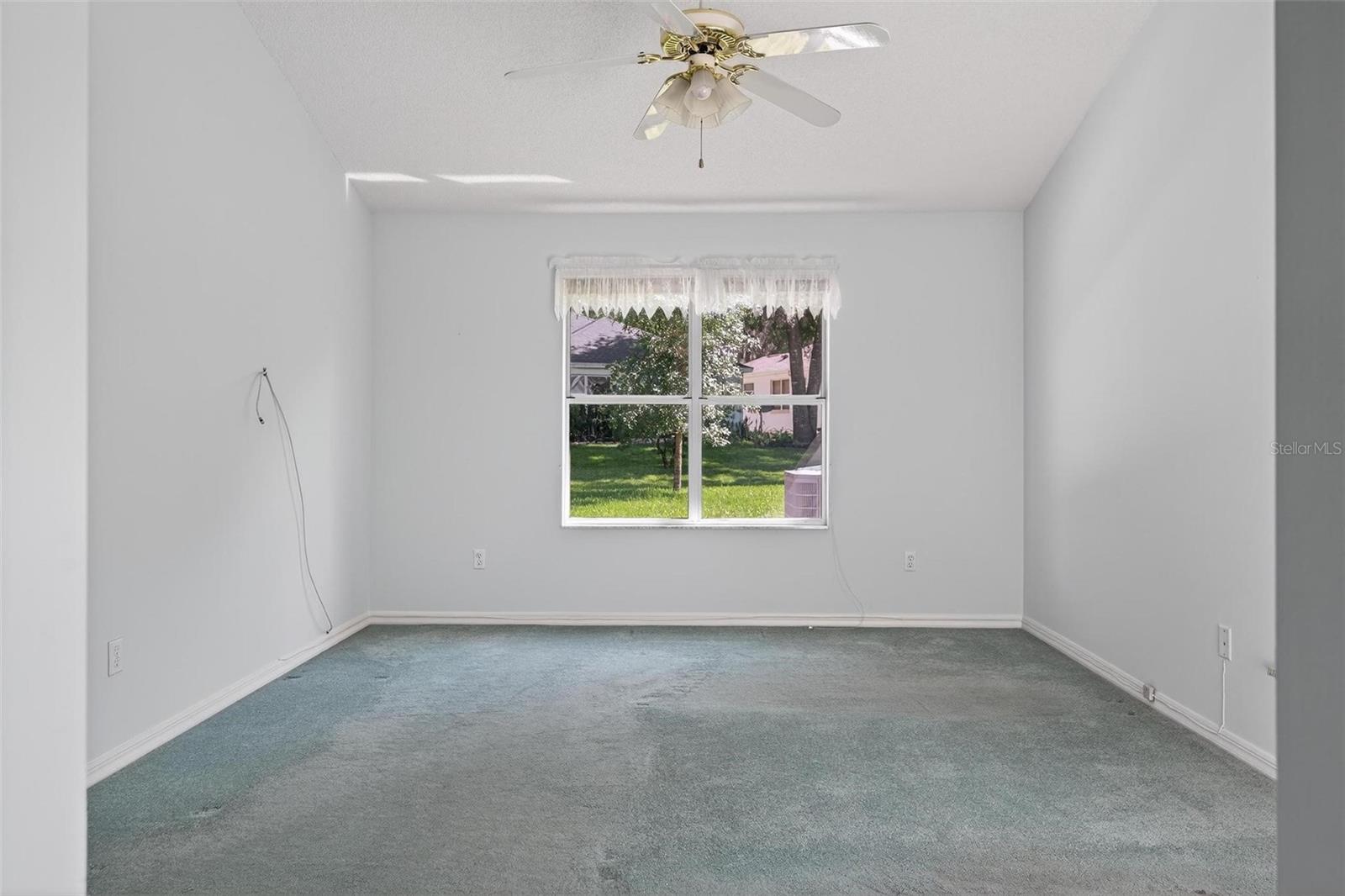 Image 34 of 53 For 206 Palermo Place