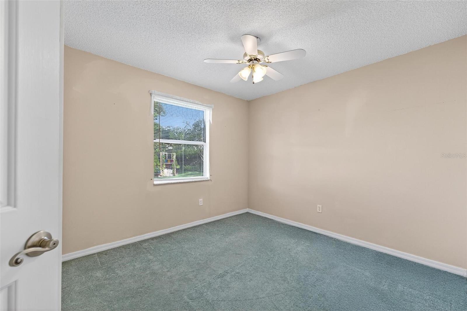 Image 38 of 53 For 206 Palermo Place