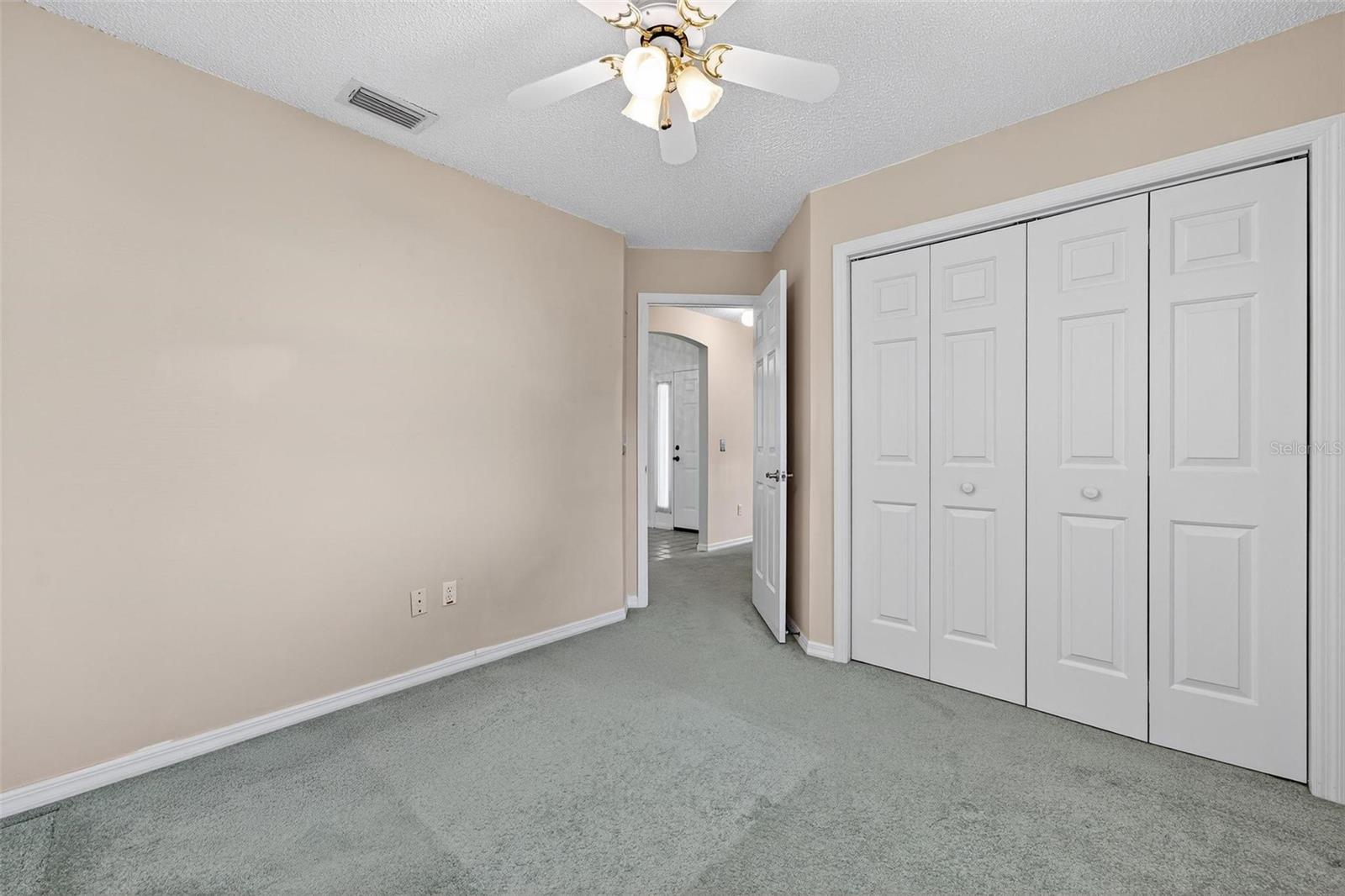 Image 39 of 53 For 206 Palermo Place