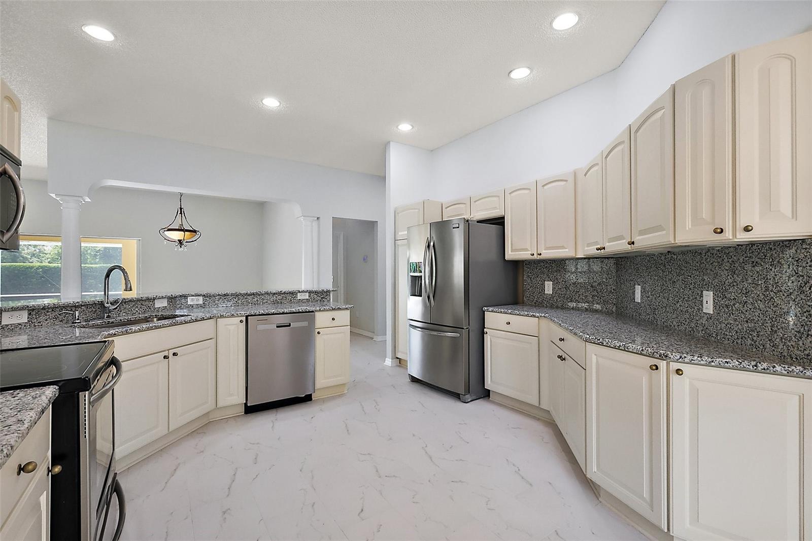 Image 5 of 48 For 16862 80th Bellavista Circle