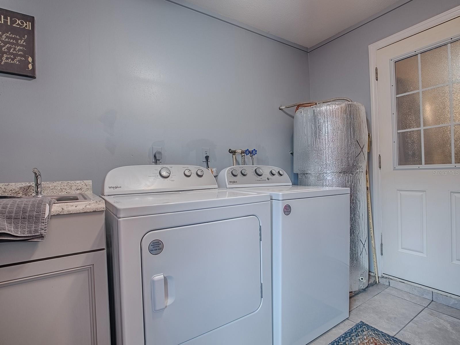 Image 34 of 51 For 564 Lancaster Avenue