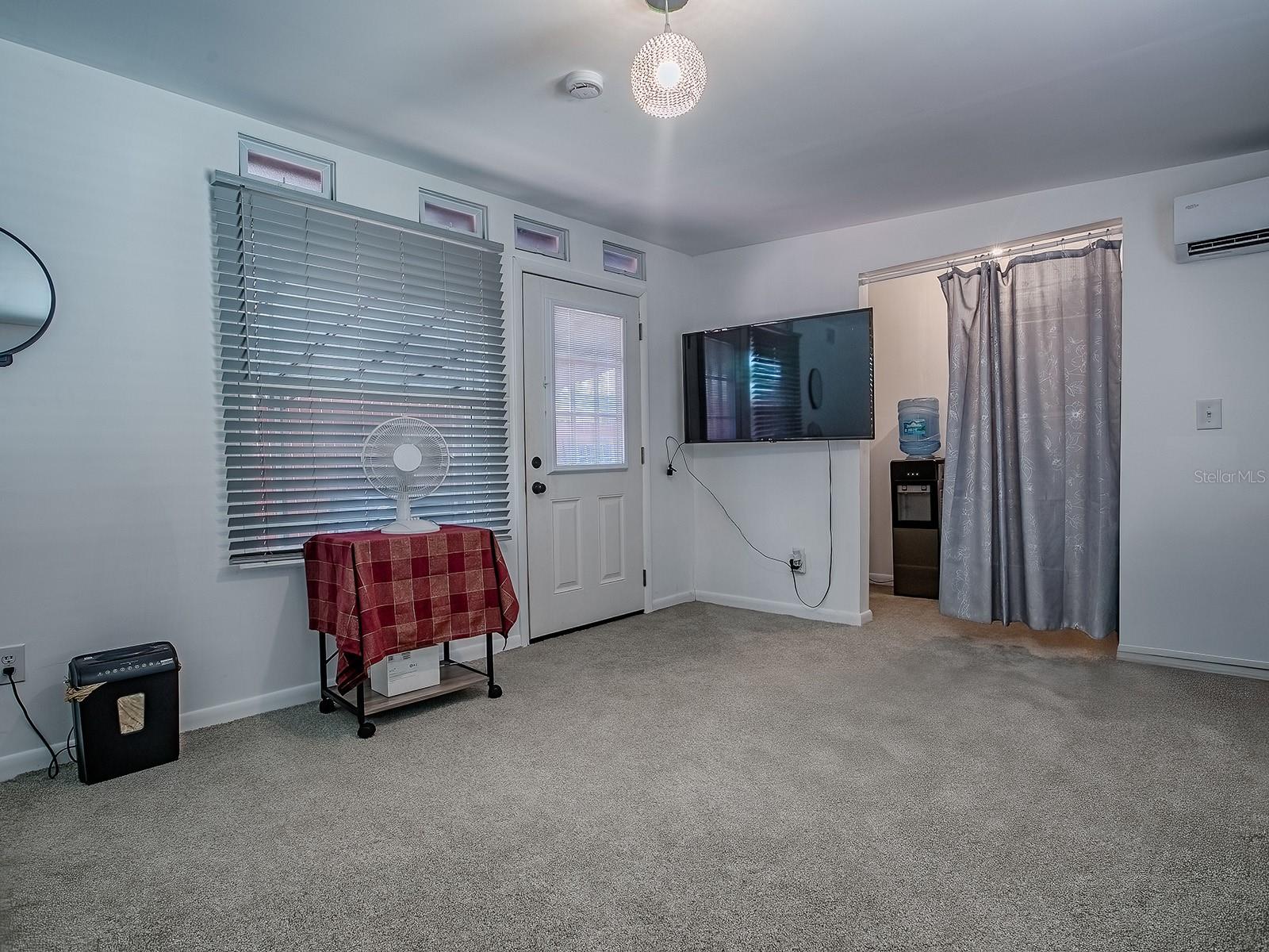 Image 41 of 51 For 564 Lancaster Avenue