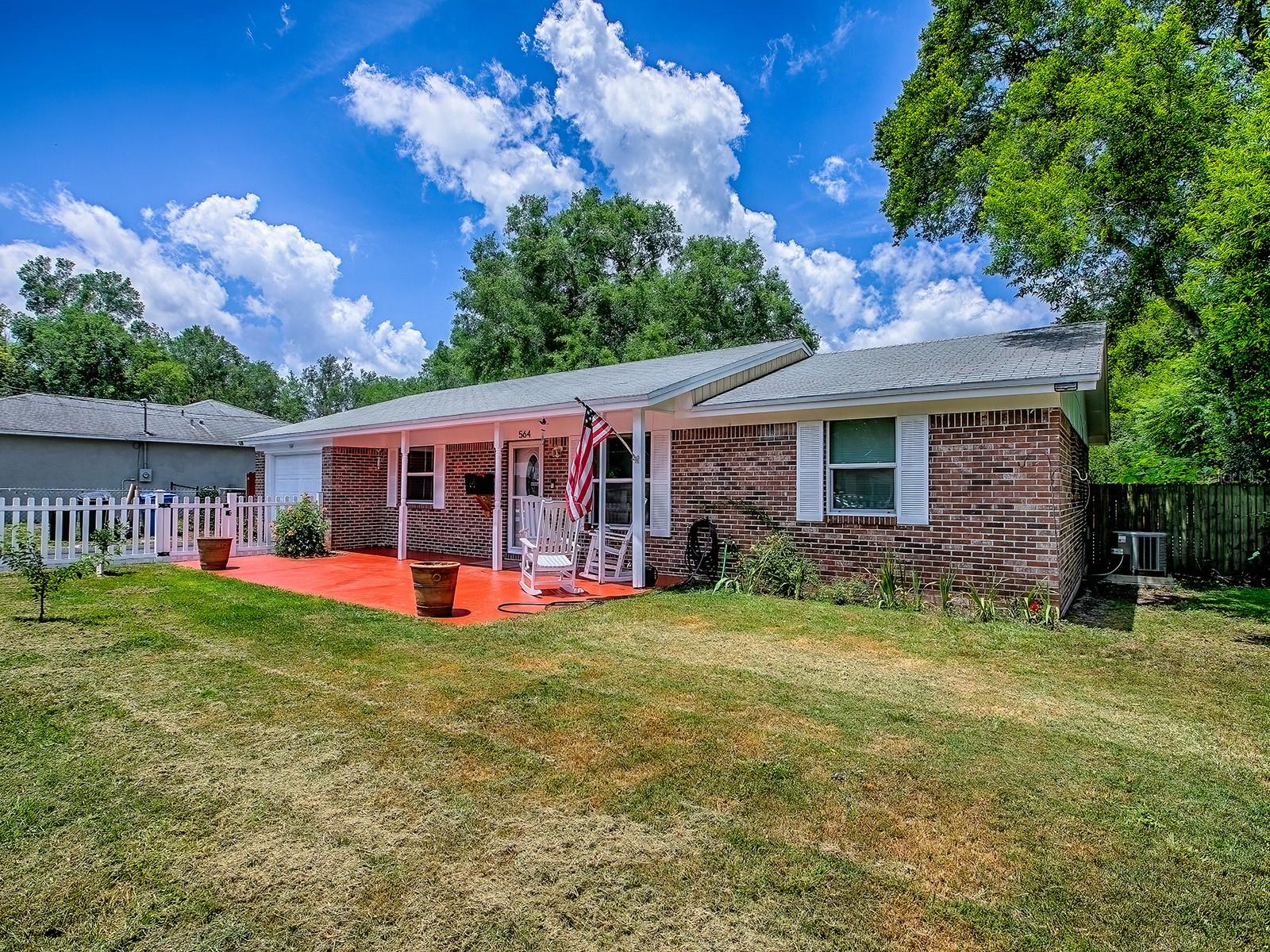 Image 9 of 51 For 564 Lancaster Avenue