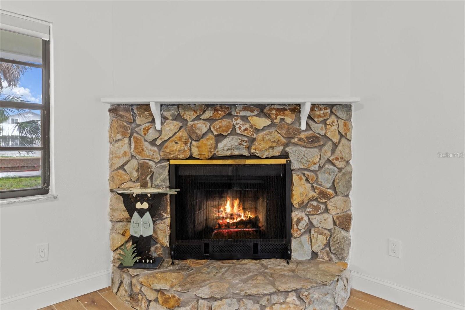 Image 12 of 50 For 11770 Sunnybrook Court