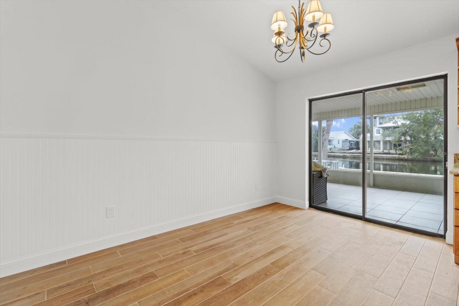 Image 13 of 50 For 11770 Sunnybrook Court