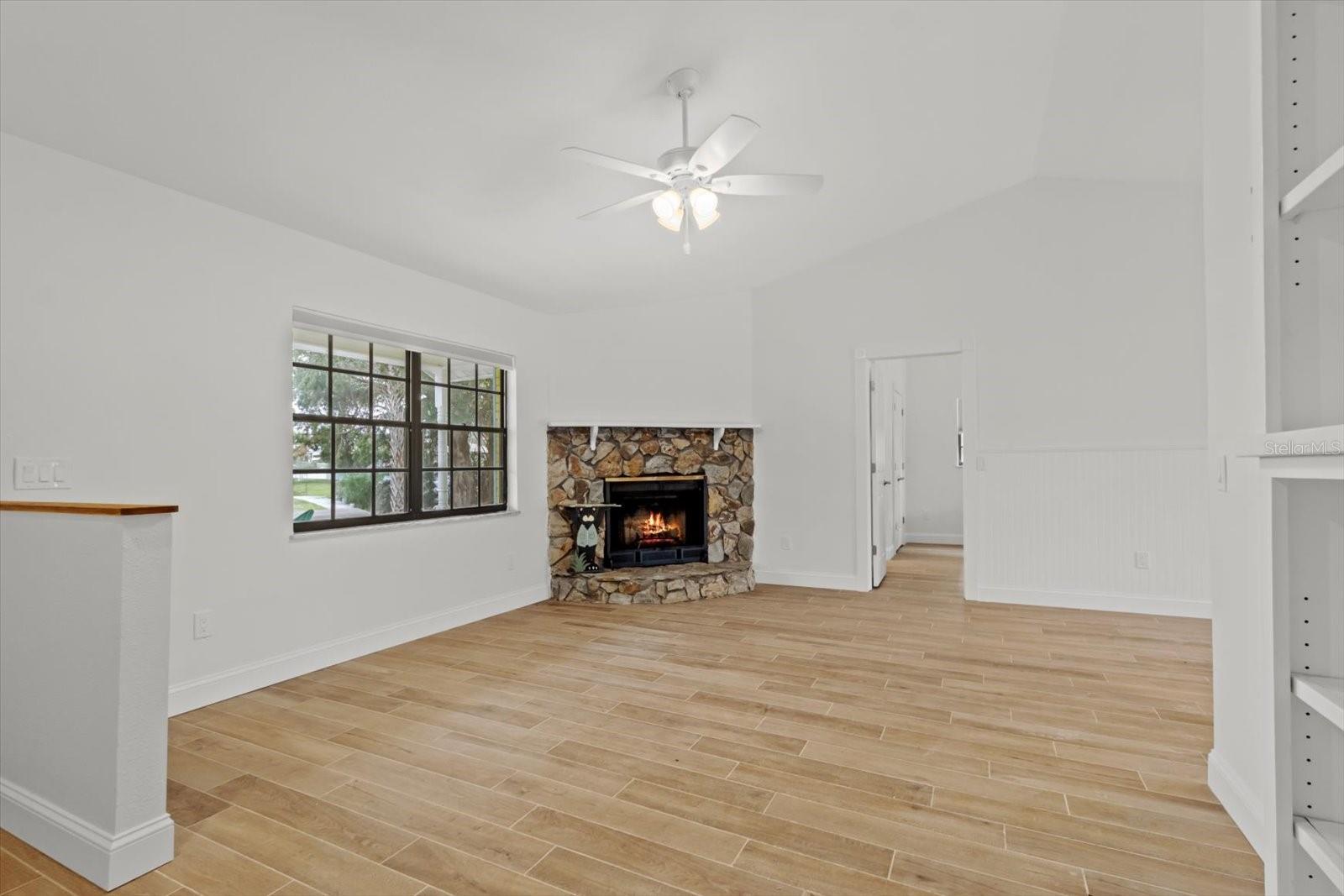 Image 31 of 50 For 11770 Sunnybrook Court