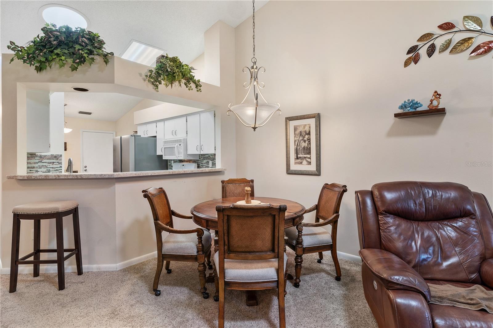 Image 13 of 41 For 5512 Rosewall Circle