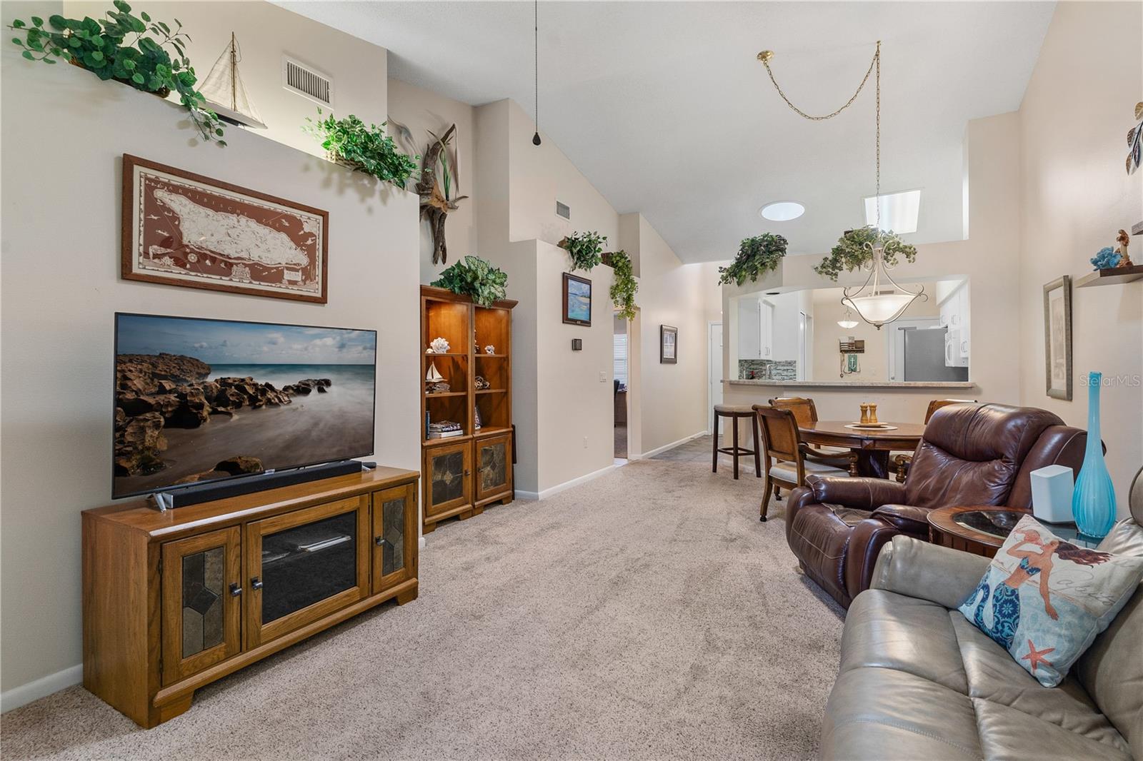 Image 15 of 41 For 5512 Rosewall Circle