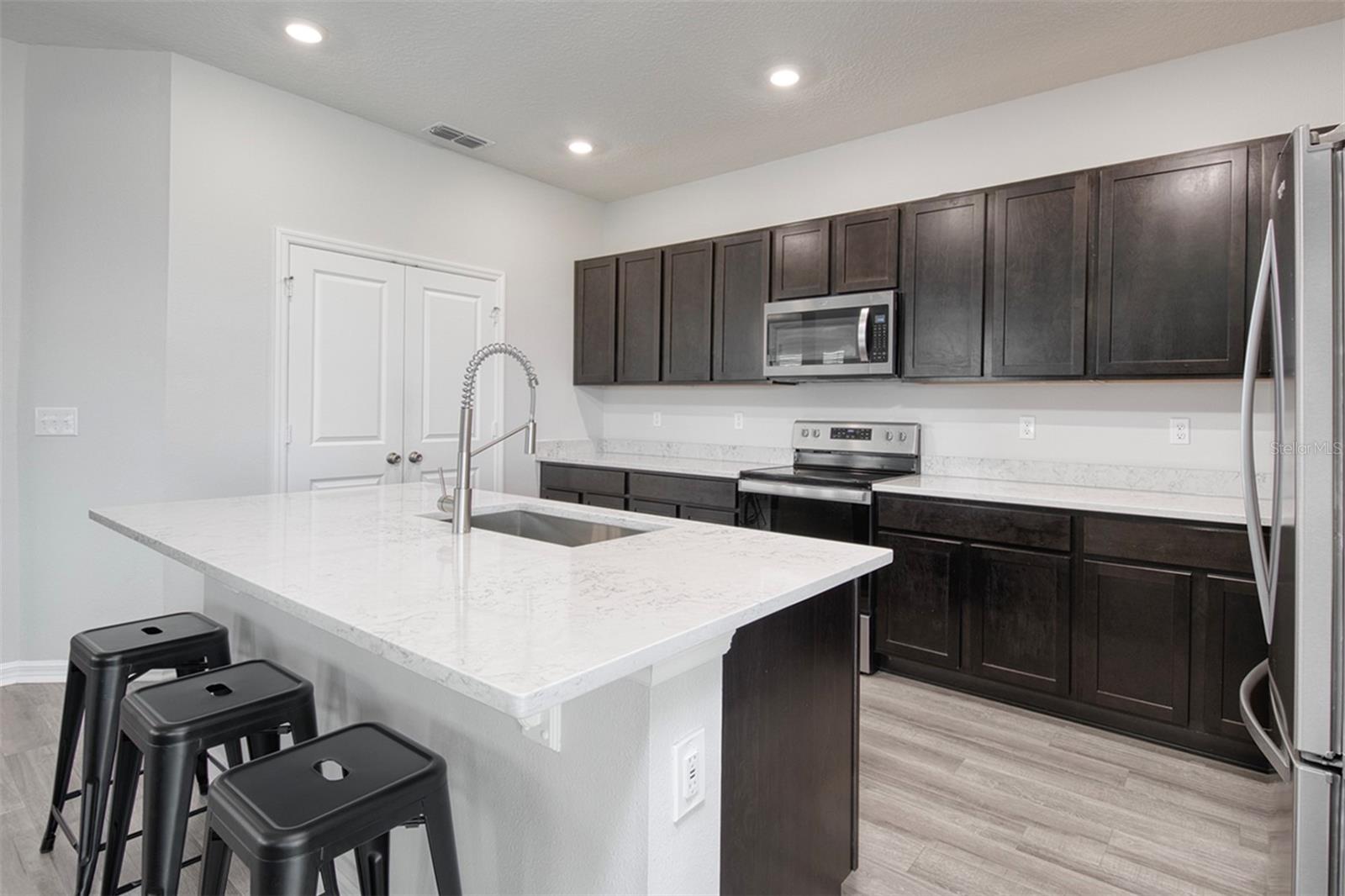 Image 3 of 41 For 1696 Wilson Prairie Circle
