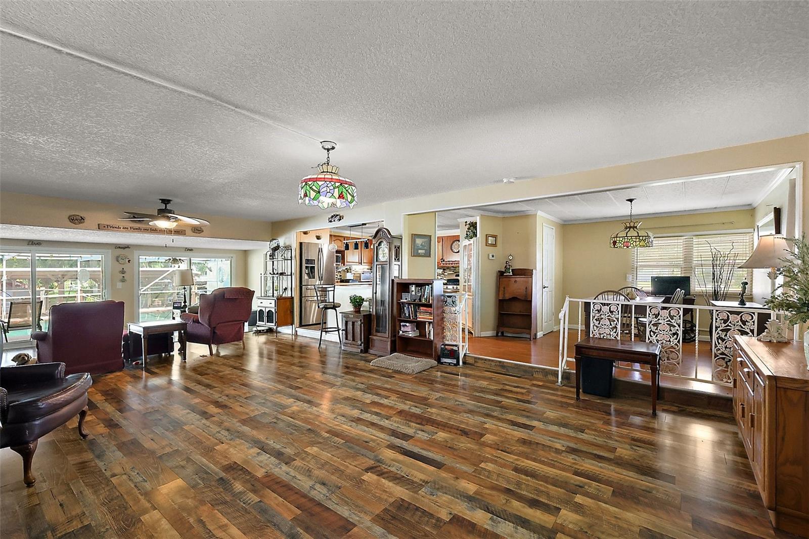 Image 17 of 31 For 31545 Terrace Drive