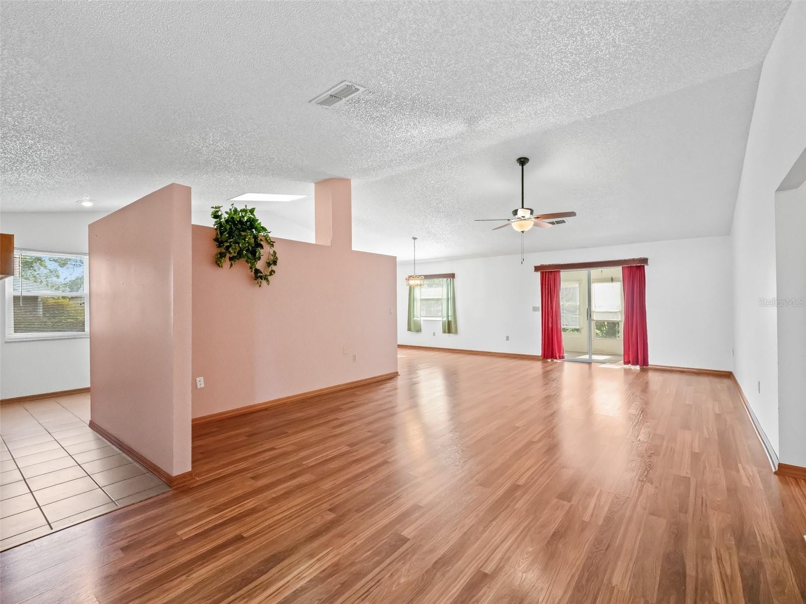 Image 6 of 48 For 512 Galloway Court