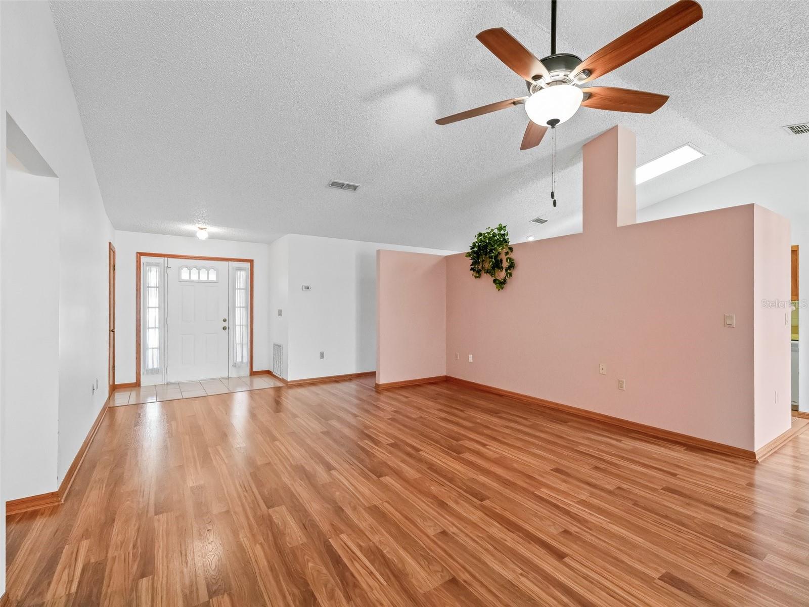 Image 7 of 48 For 512 Galloway Court