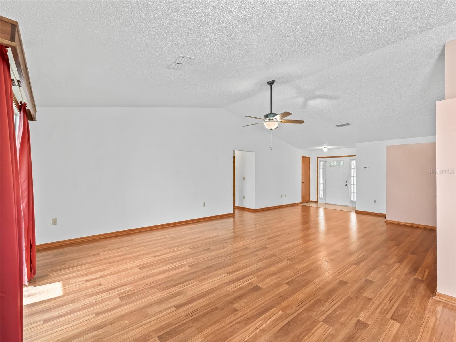 Image 9 of 48 For 512 Galloway Court