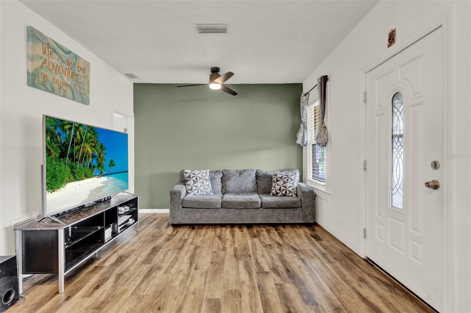 Image 3 of 16 For 520 Dora Avenue