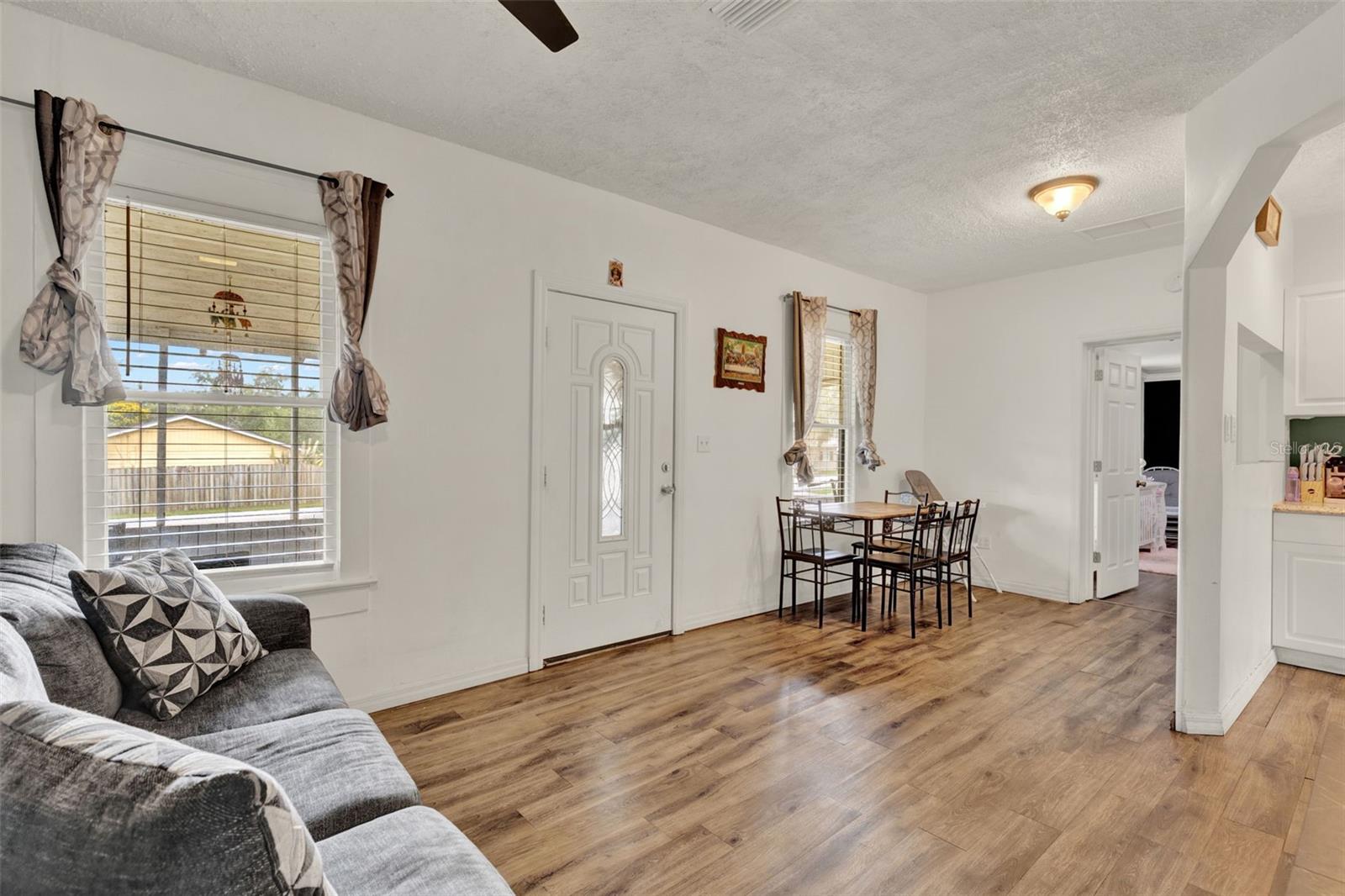 Image 4 of 16 For 520 Dora Avenue