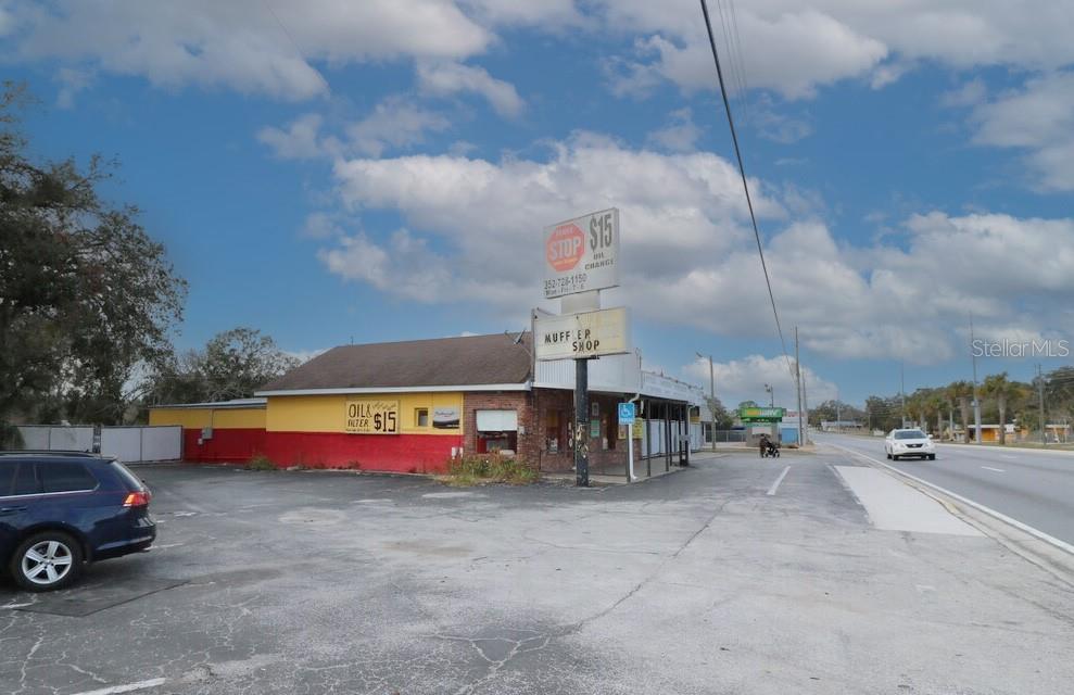 Image 2 of 8 For 2011 Citrus Boulevard