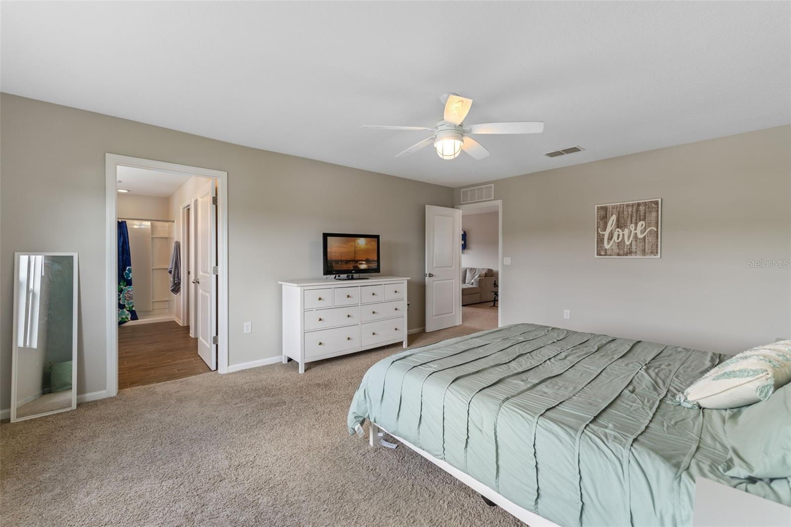 Image 33 of 61 For 562 Meadow Ridge Drive