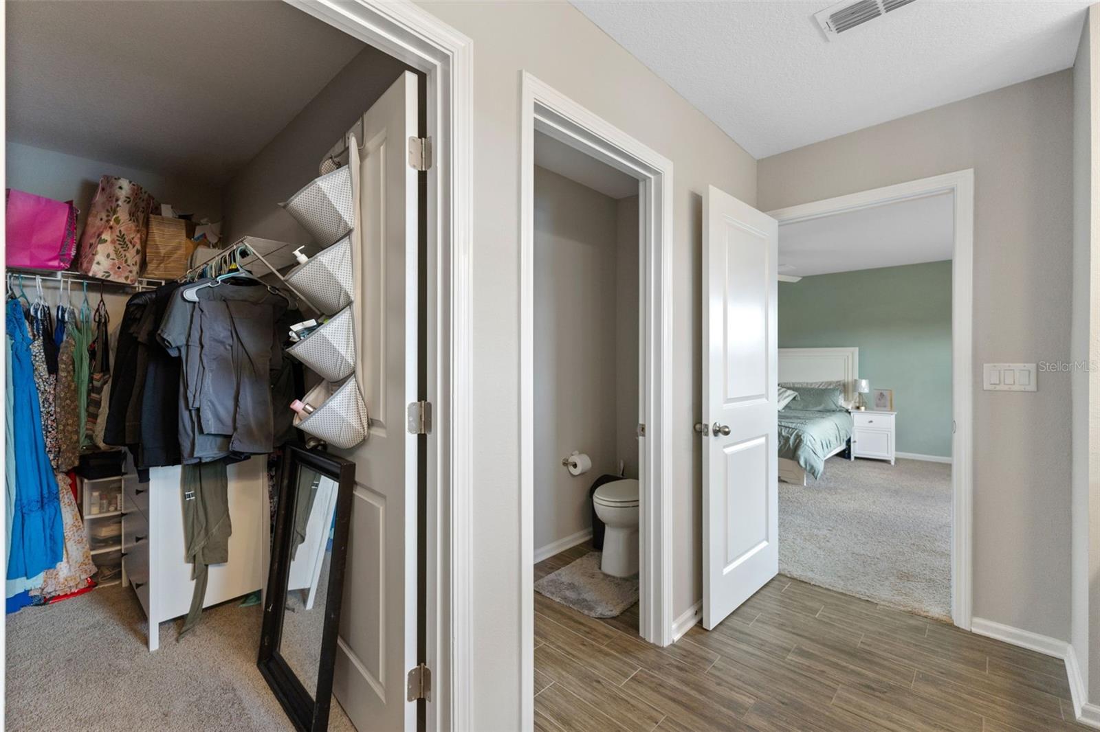 Image 35 of 61 For 562 Meadow Ridge Drive