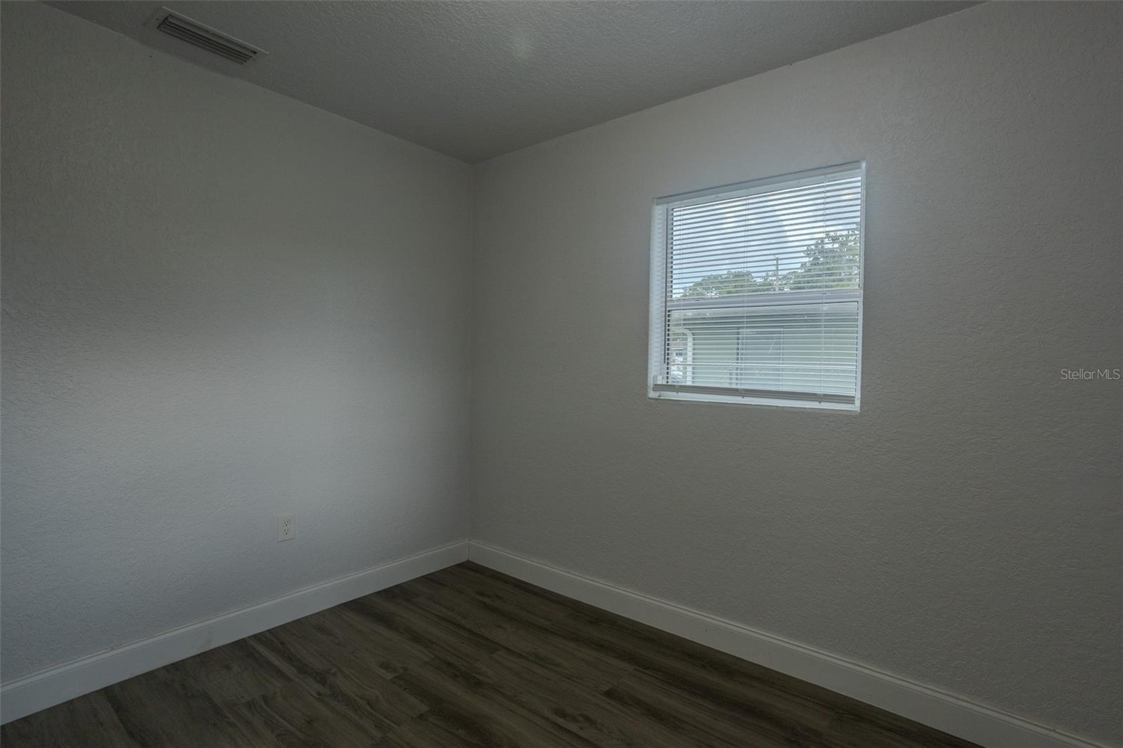 Image 15 of 23 For 2961 Northland Road
