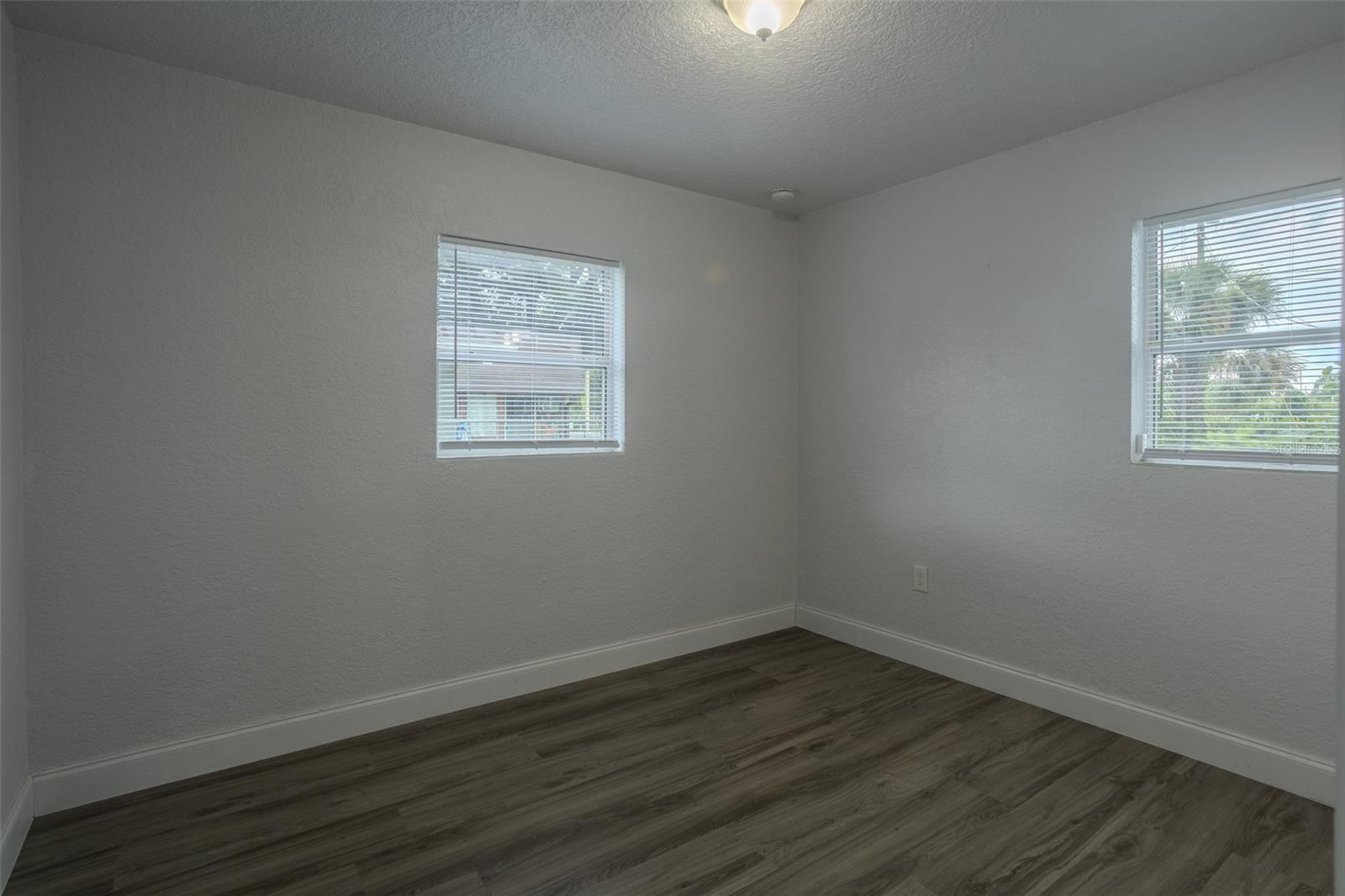 Image 22 of 23 For 2961 Northland Road