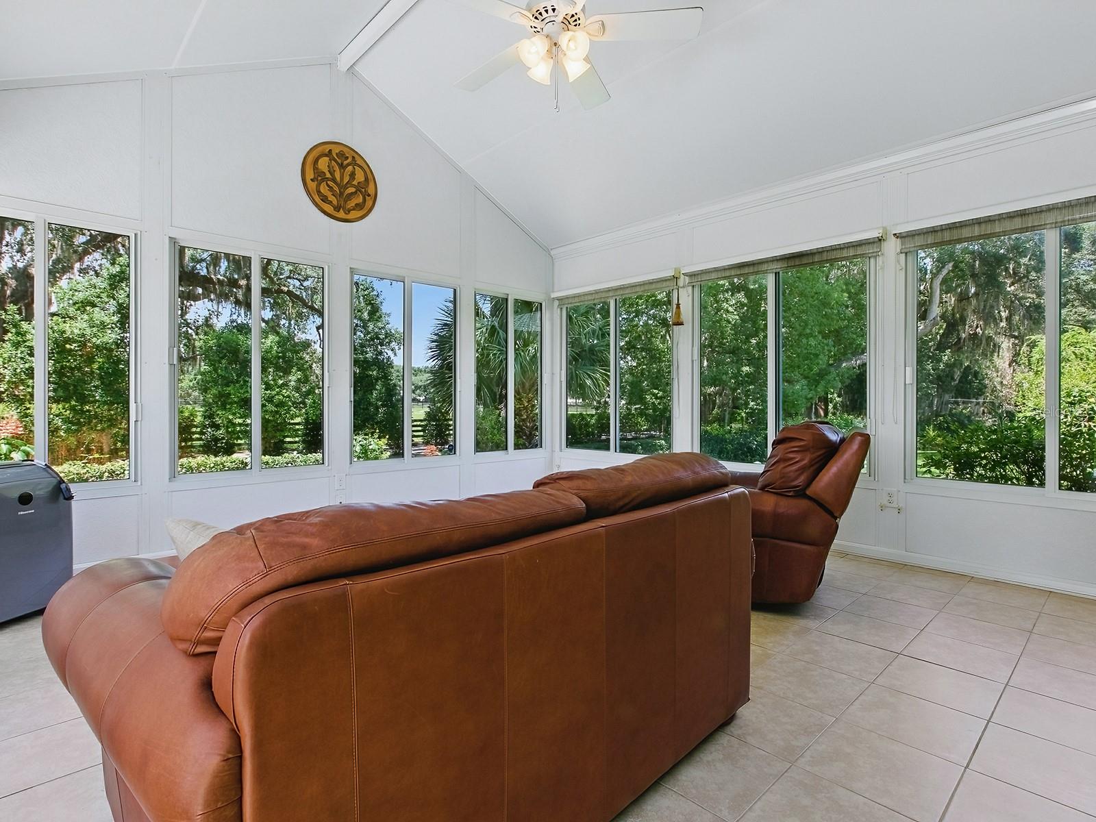 Image 11 of 56 For 17037 76th Creekside Circle