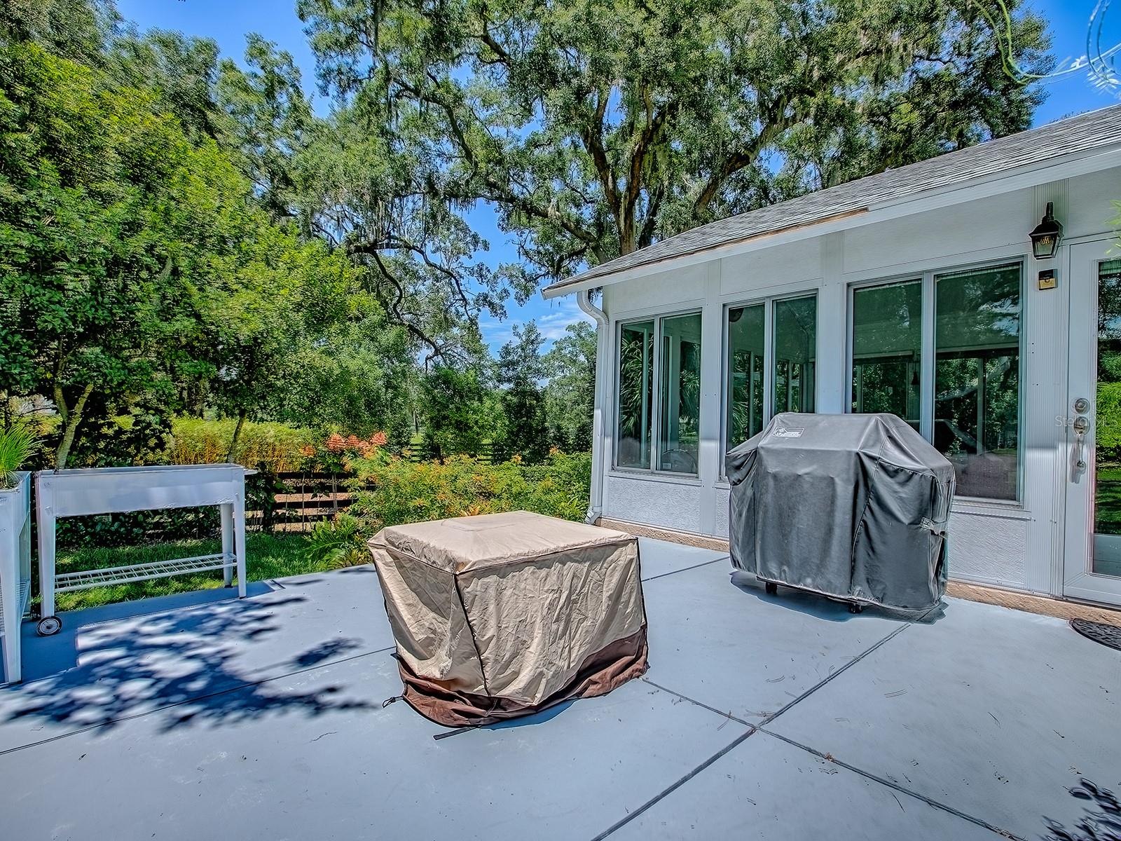 Image 13 of 56 For 17037 76th Creekside Circle