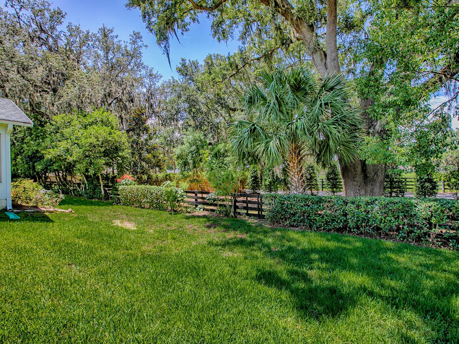 Image 15 of 56 For 17037 76th Creekside Circle
